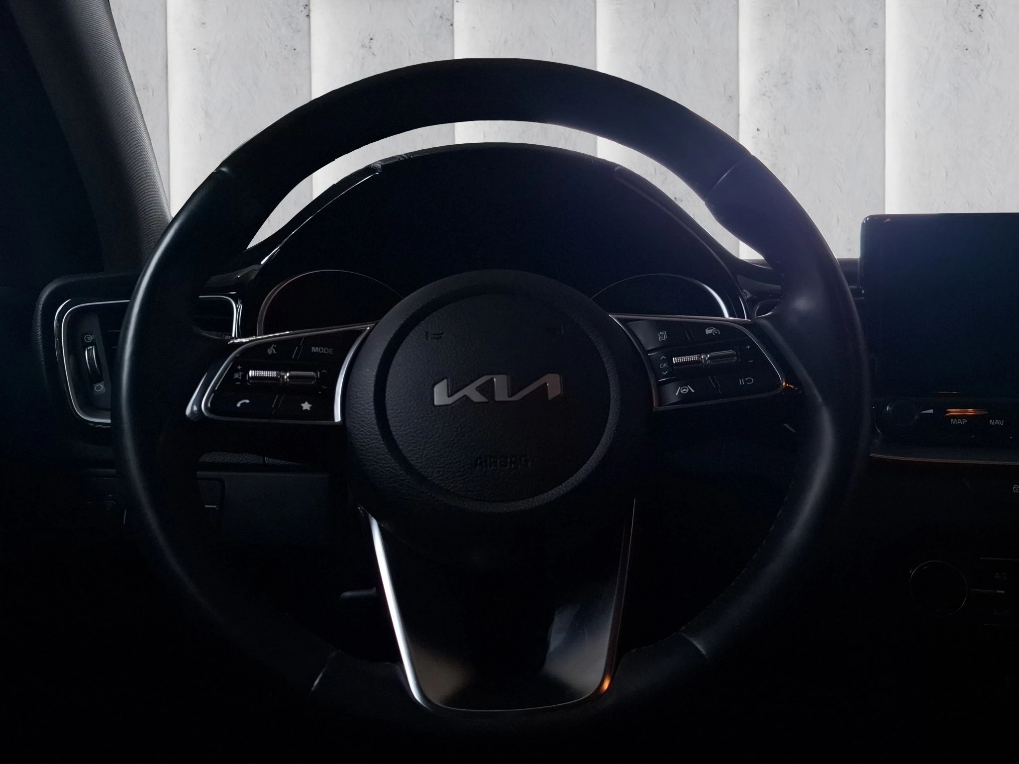 Kia Ceed Kombi*1.5 T-GDI*Spirit*SHZ*LRHZ*NAVI*JBL*RFK*PDC*AHK