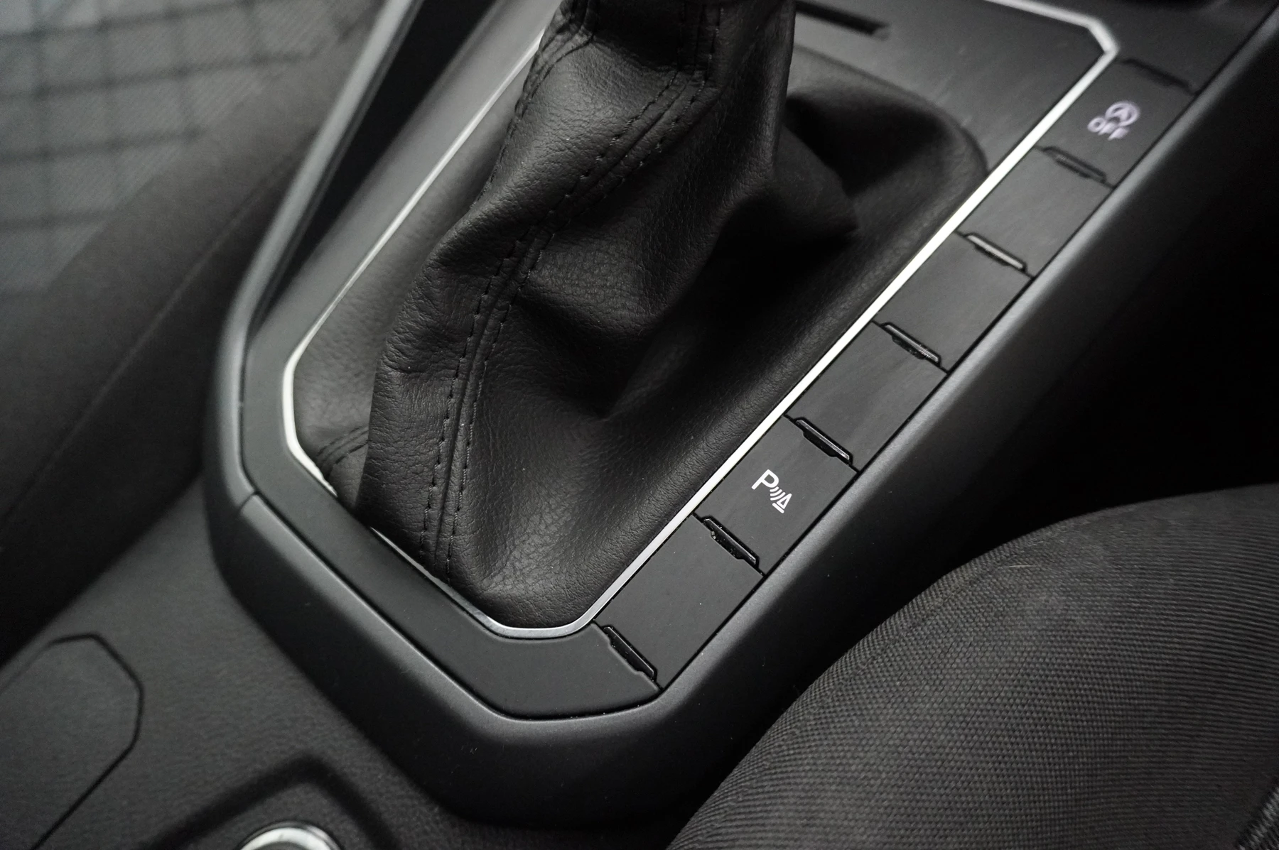 Volkswagen-Polo-image-34