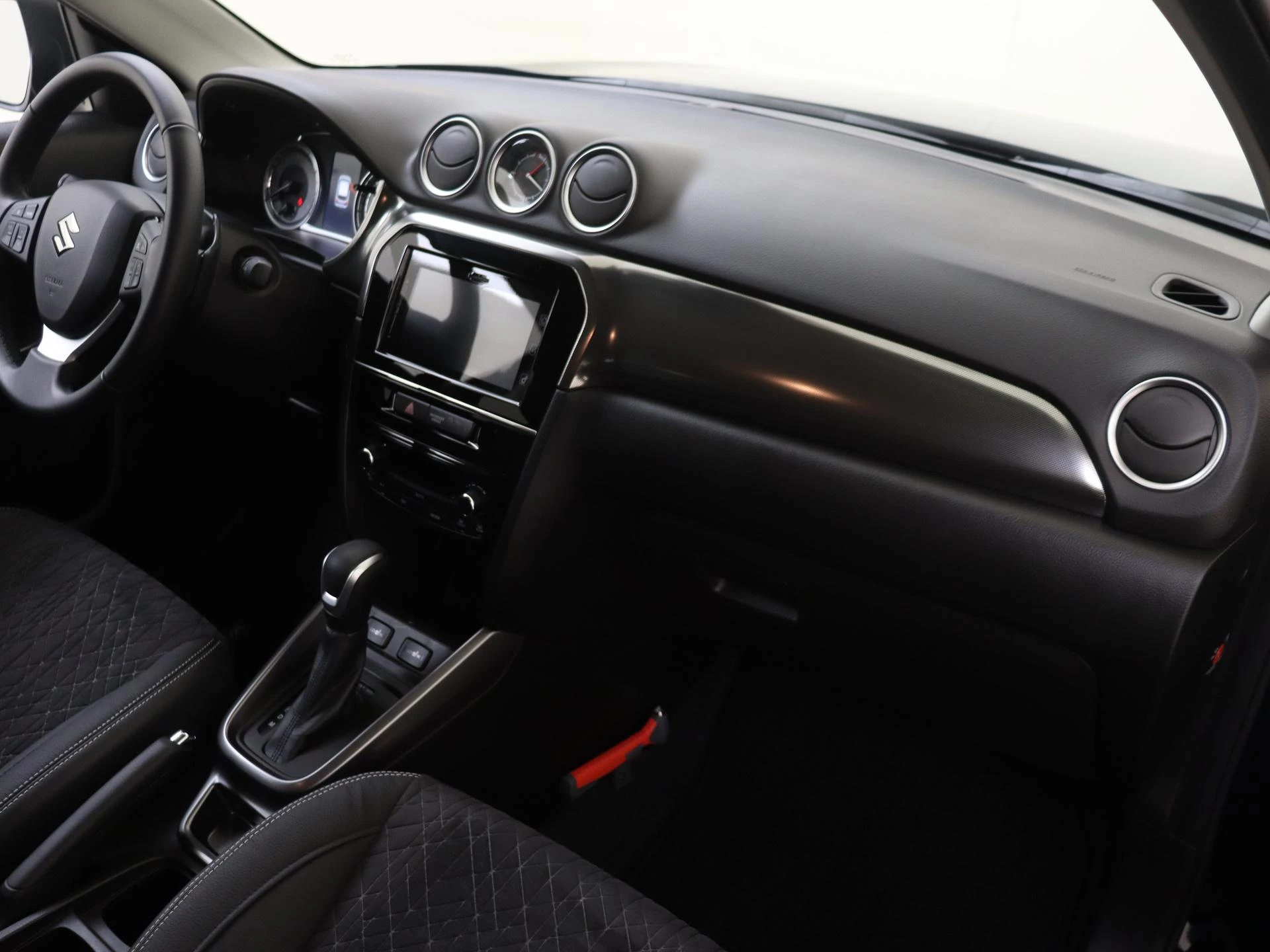 Suzuki-Vitara-image-14