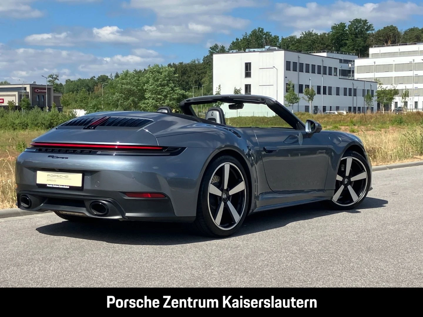 Porsche 911 992 Carrera Cabrio Sportabgas Surround-View carrera