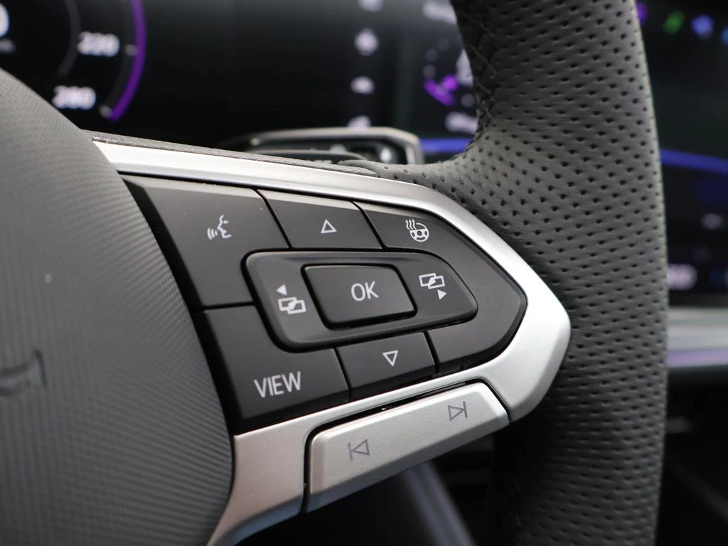 Volkswagen Touareg R Touareg R V6 eHybrid 4MOTION 250 kW (340 pk) 8 versnellingen Tiptronic / DEMO