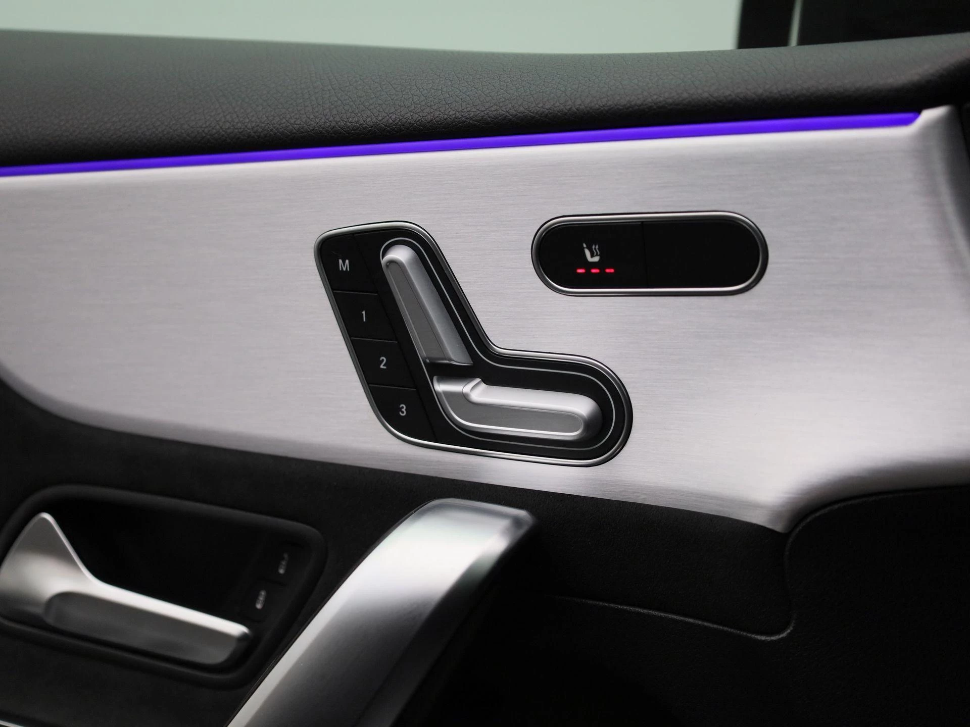 Mercedes-Benz-A-Klasse-image-31