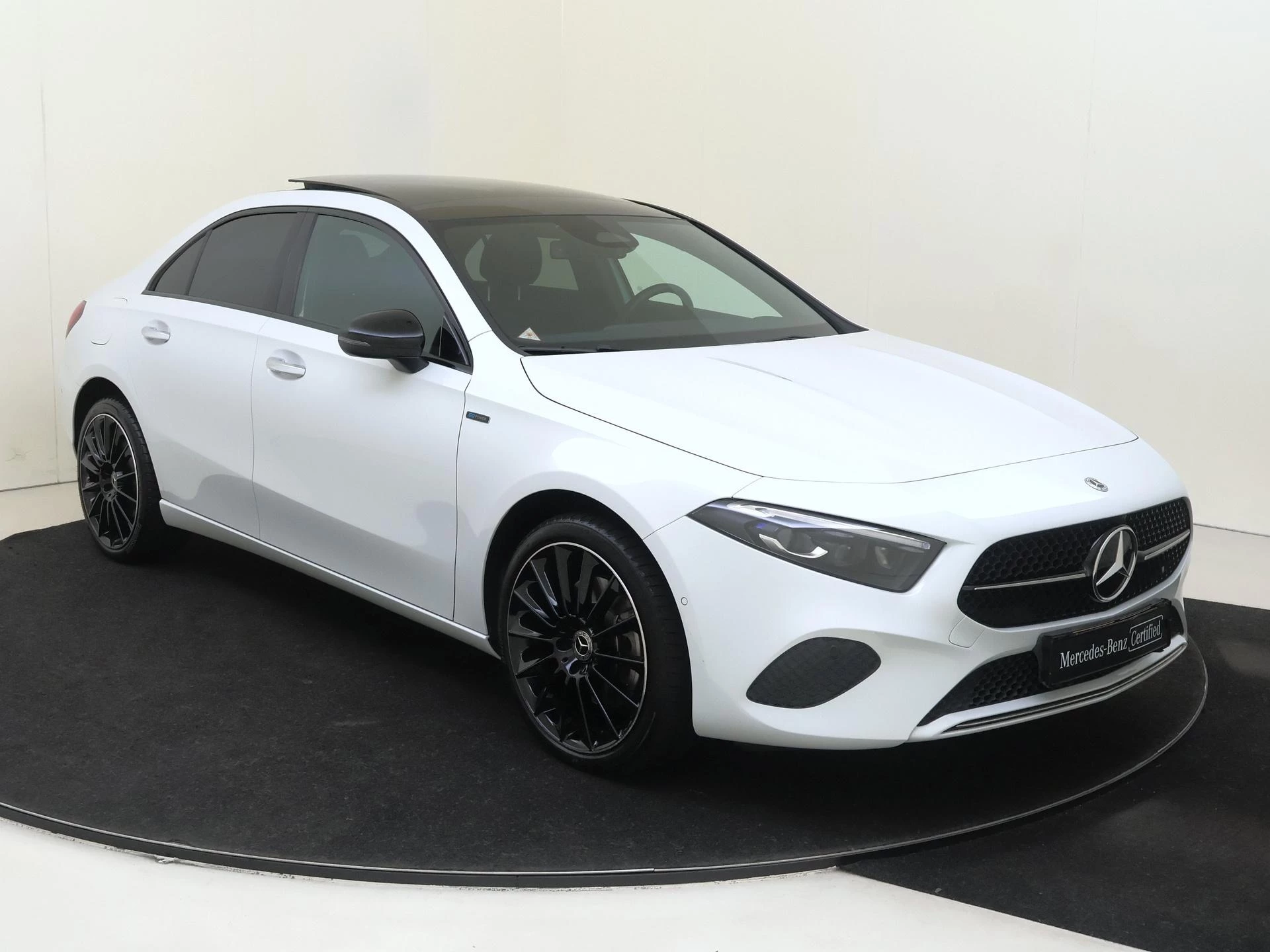 Mercedes-Benz A-Klasse 250 e Luxury Line