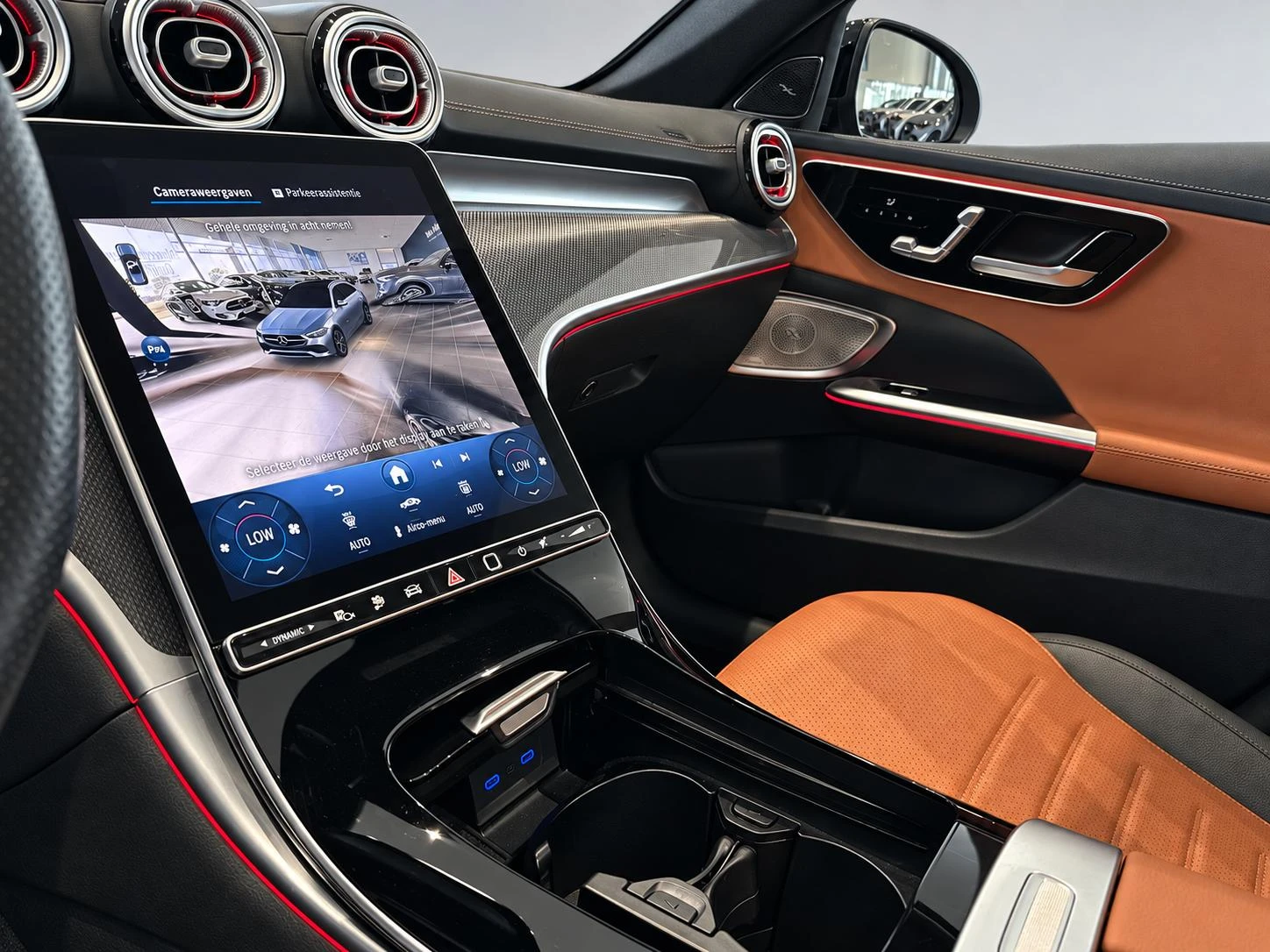 Mercedes-Benz-C-Klasse-image-10