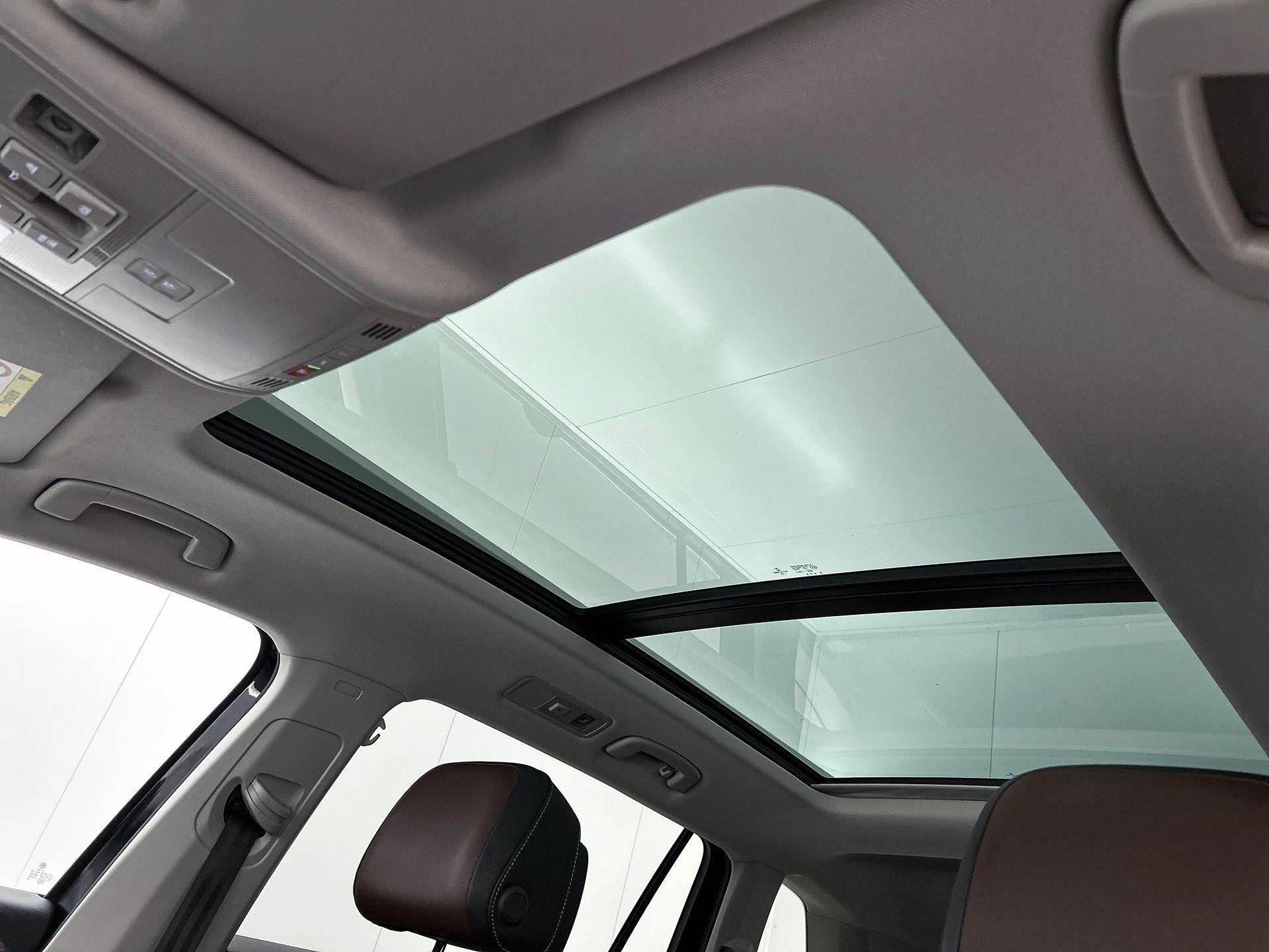 Volkswagen-Tiguan Allspace-image-32