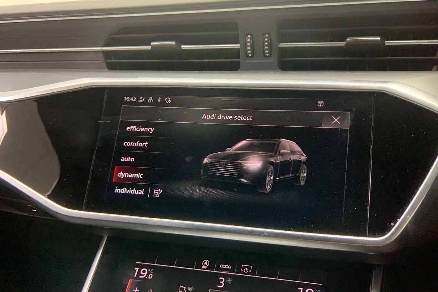 Audi-A6-image-28