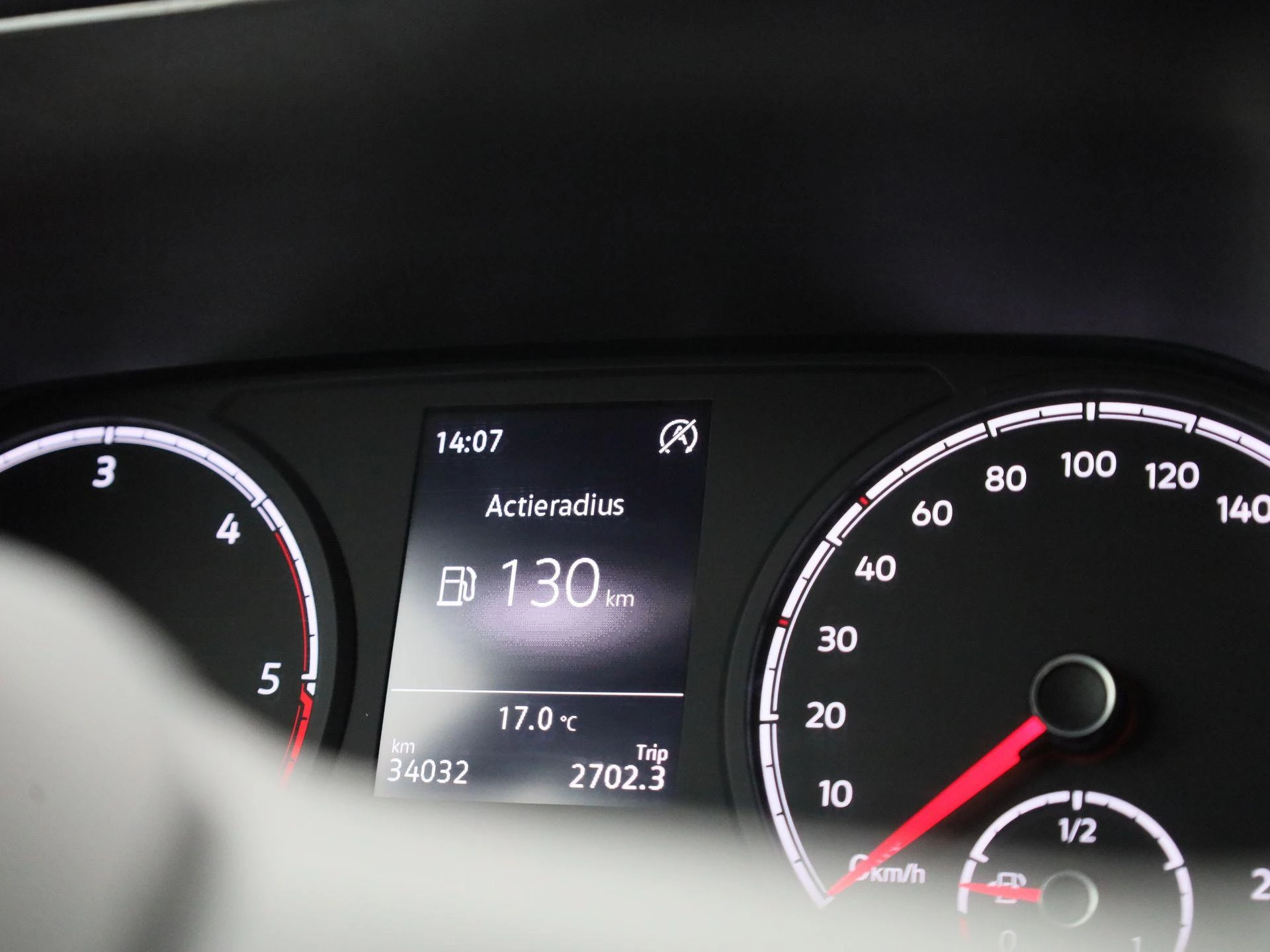 Volkswagen-Caddy-image-26