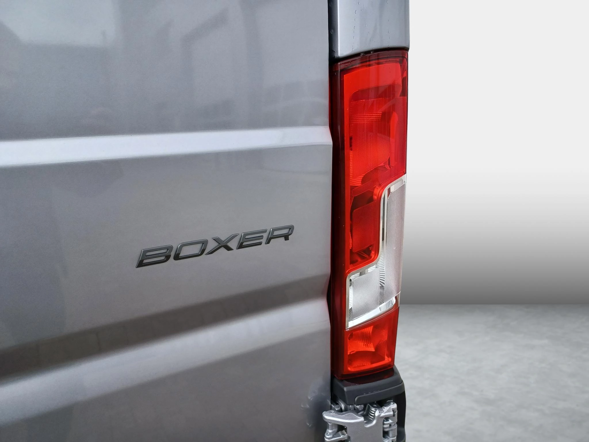 Peugeot Boxer 2.2 BlueHDi S&S 140 435 L3H2 Auto