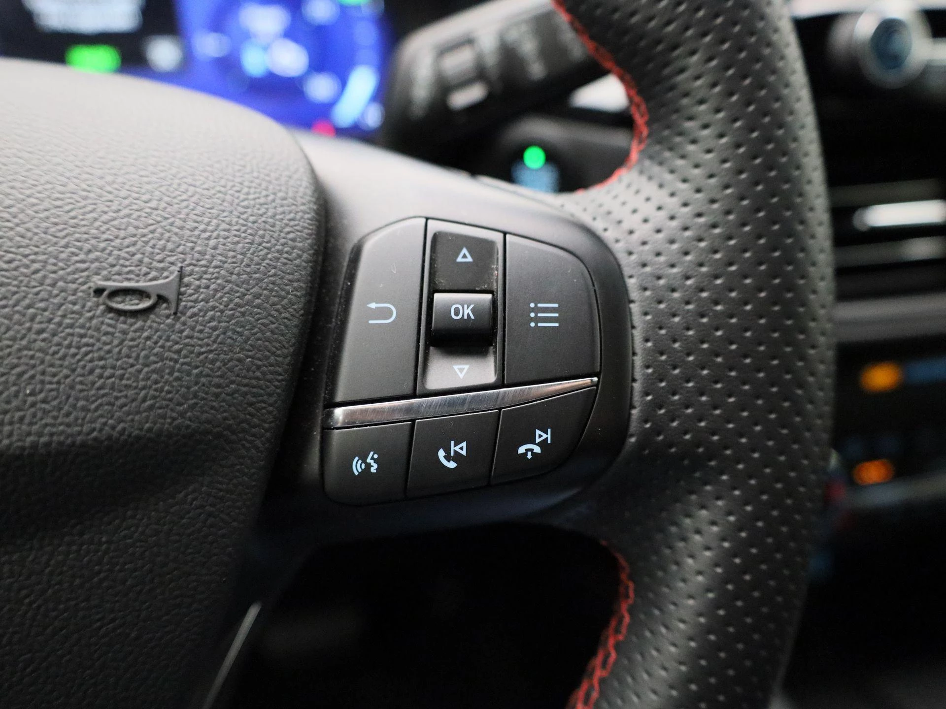 Ford-Kuga-image-19