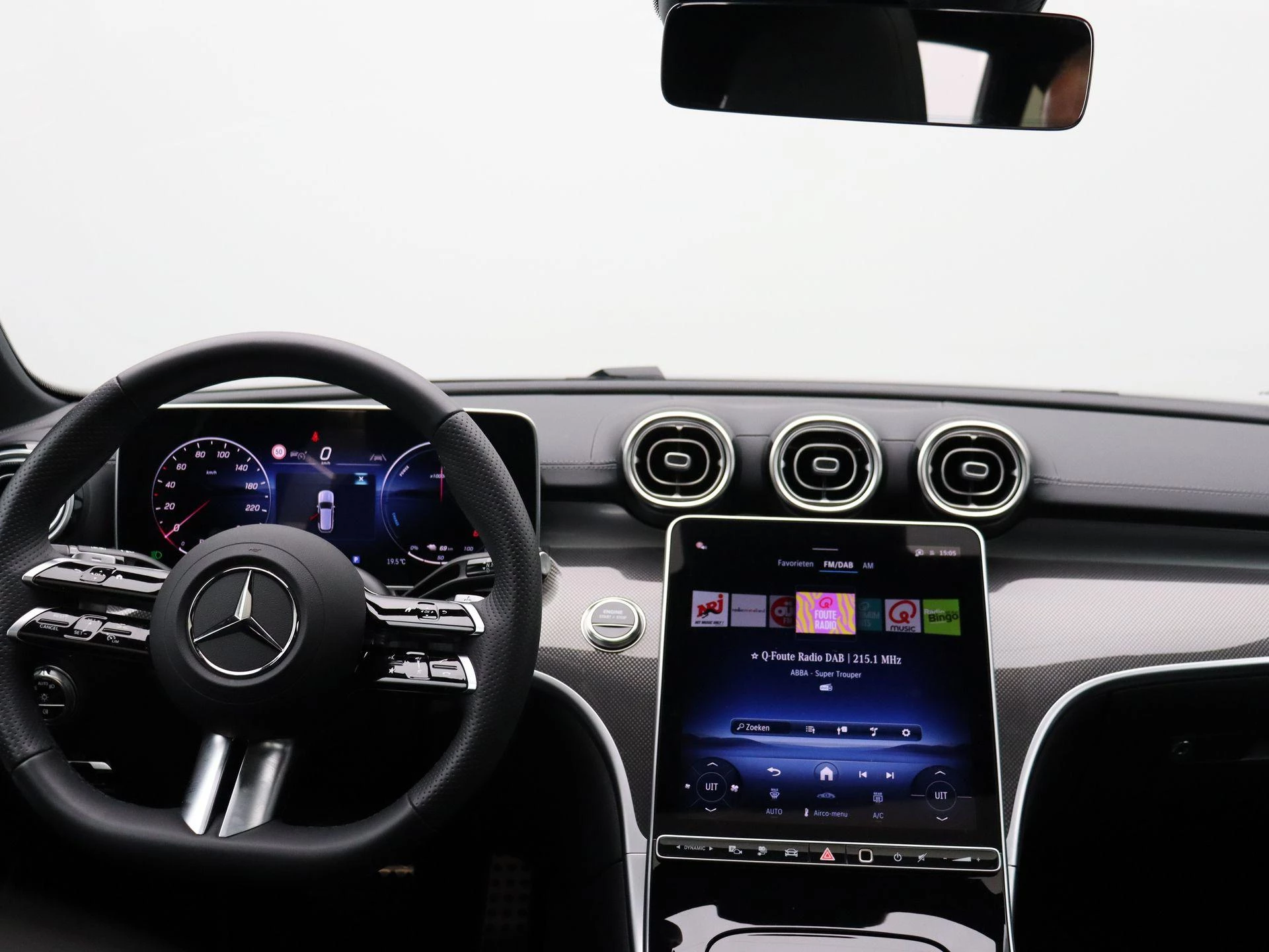 Mercedes-Benz Classe C 300 e AMG Line Estate + PANORAMISCH DAK + TREKHAAK + CARPLAY +