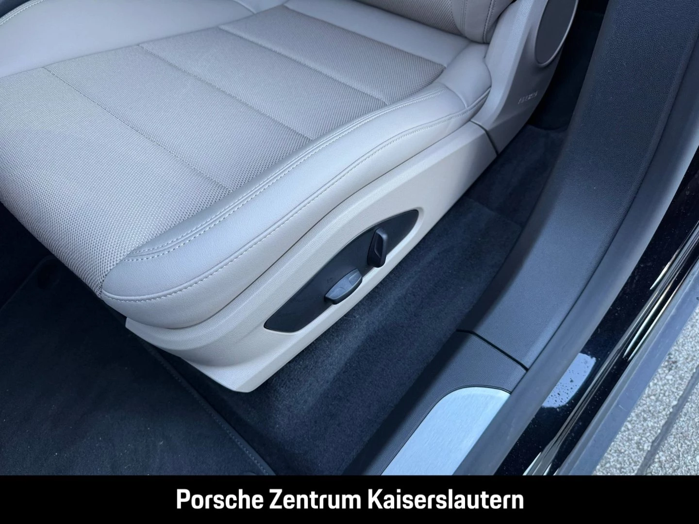 Porsche Macan Hinterachslenkung BOSE Luftfederung 21-Zol -