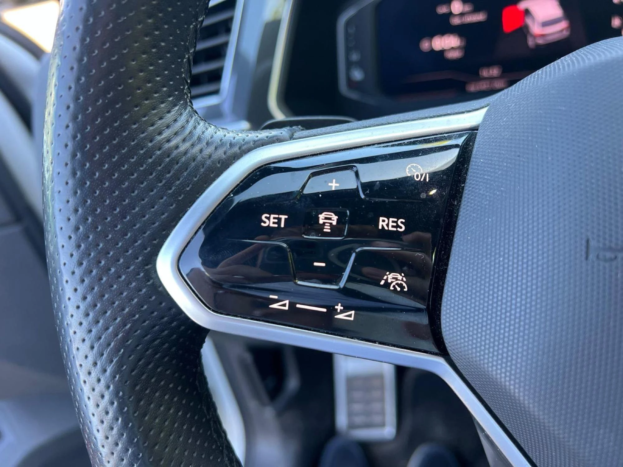 Volkswagen Tiguan 1.4 TSI eHybrid R-Line Business+