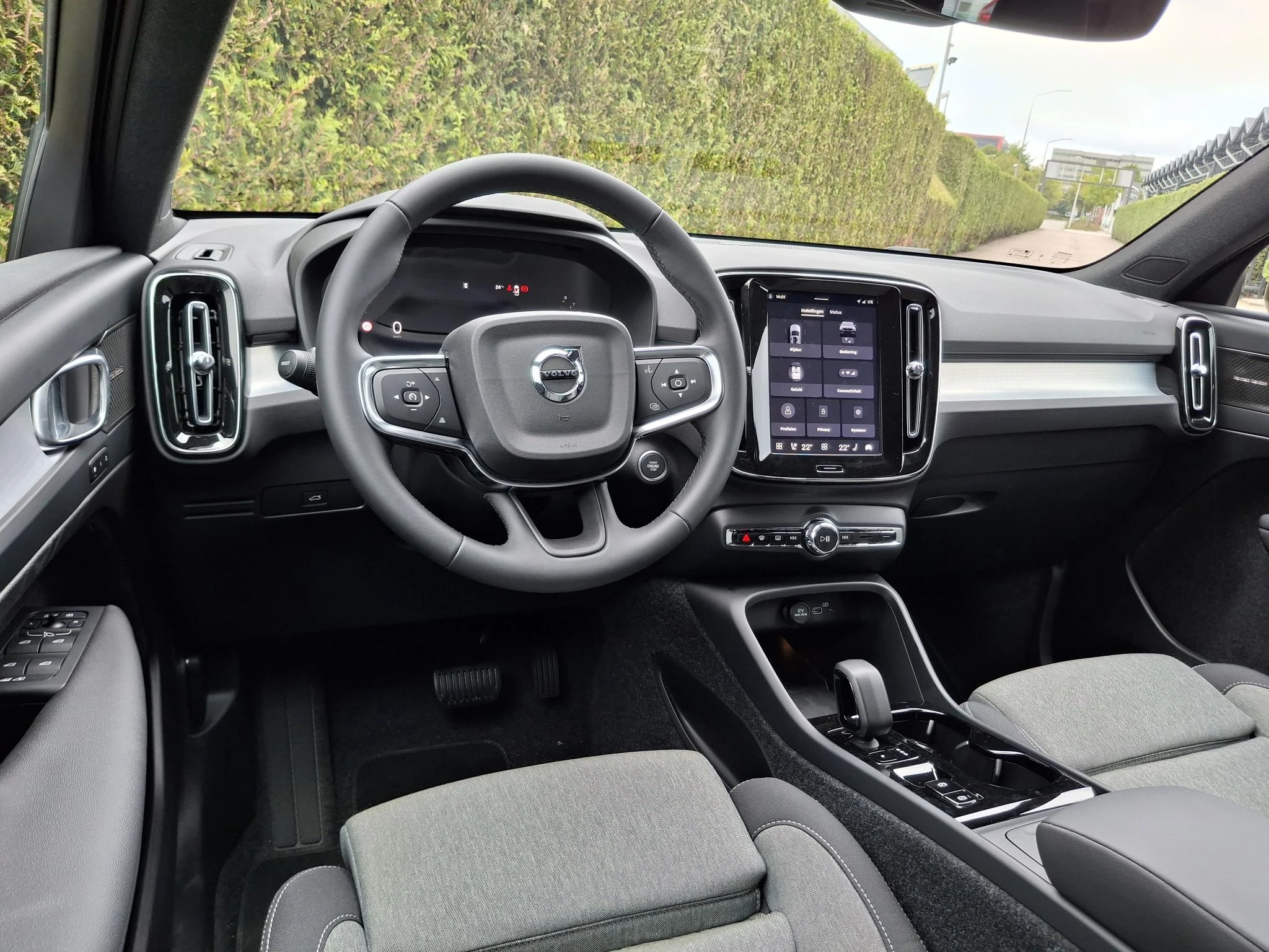 Volvo-XC40-image-19