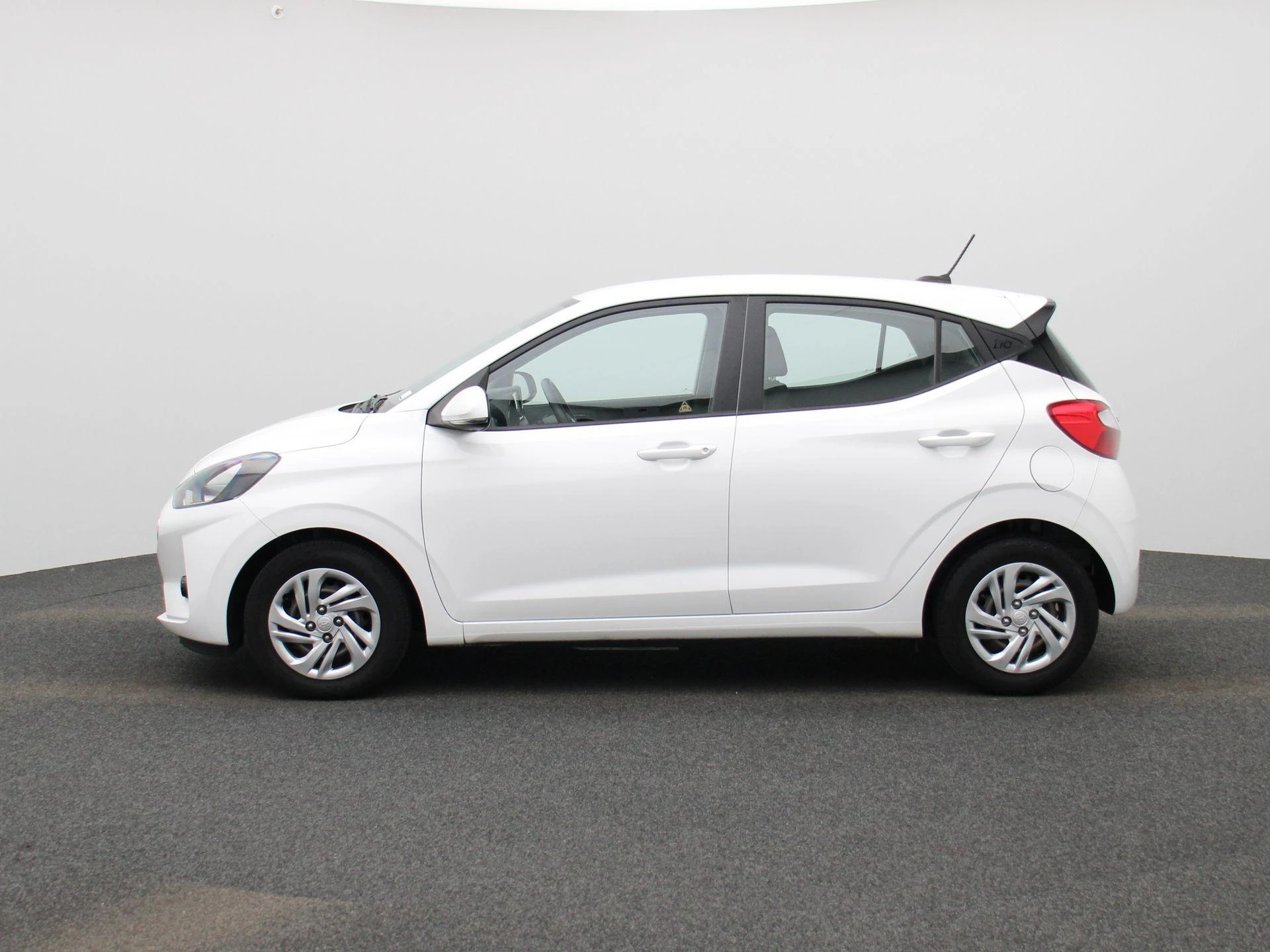 Hyundai-i10-image-3