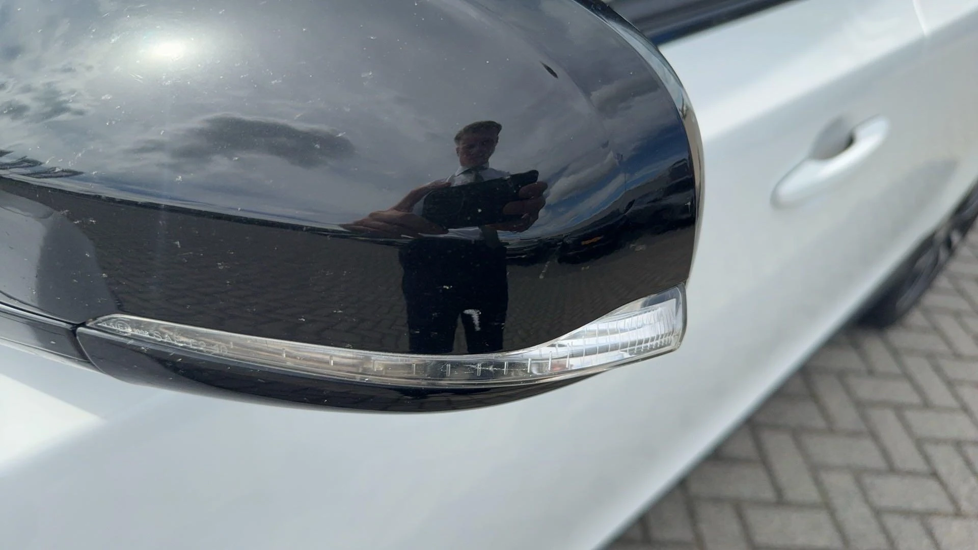 Volvo-V40-image-20