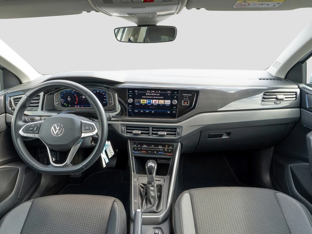 Volkswagen-Polo-image-9