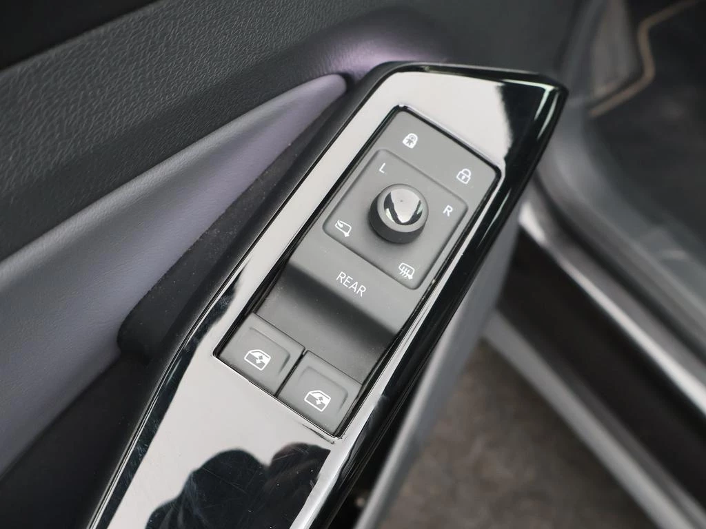 Volkswagen-ID.4-image-16