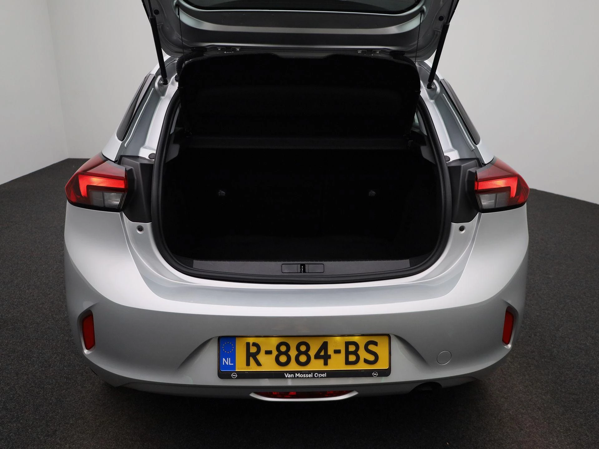 Opel-Corsa-image-12