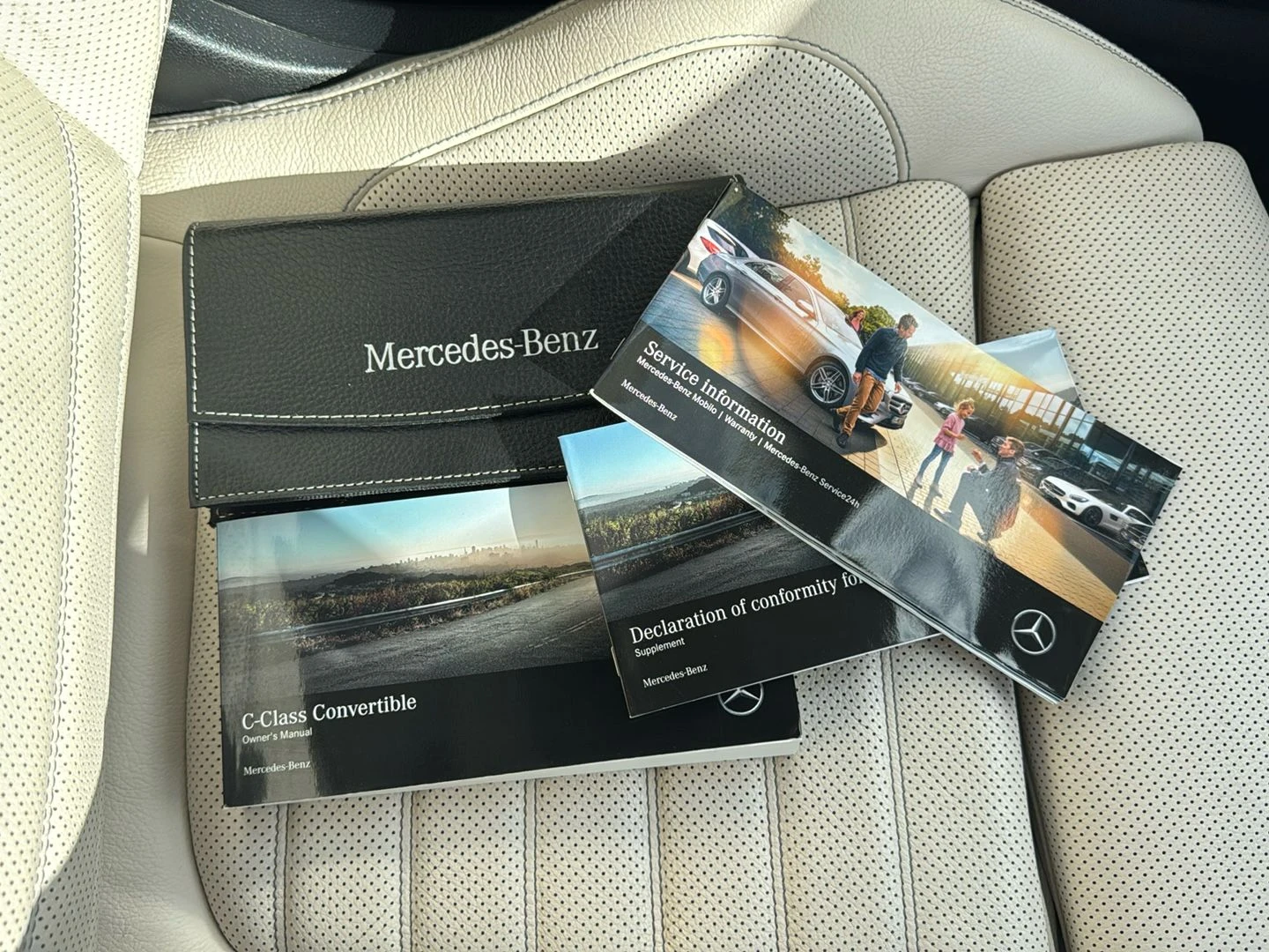 Mercedes-Benz-C-Class-image-15