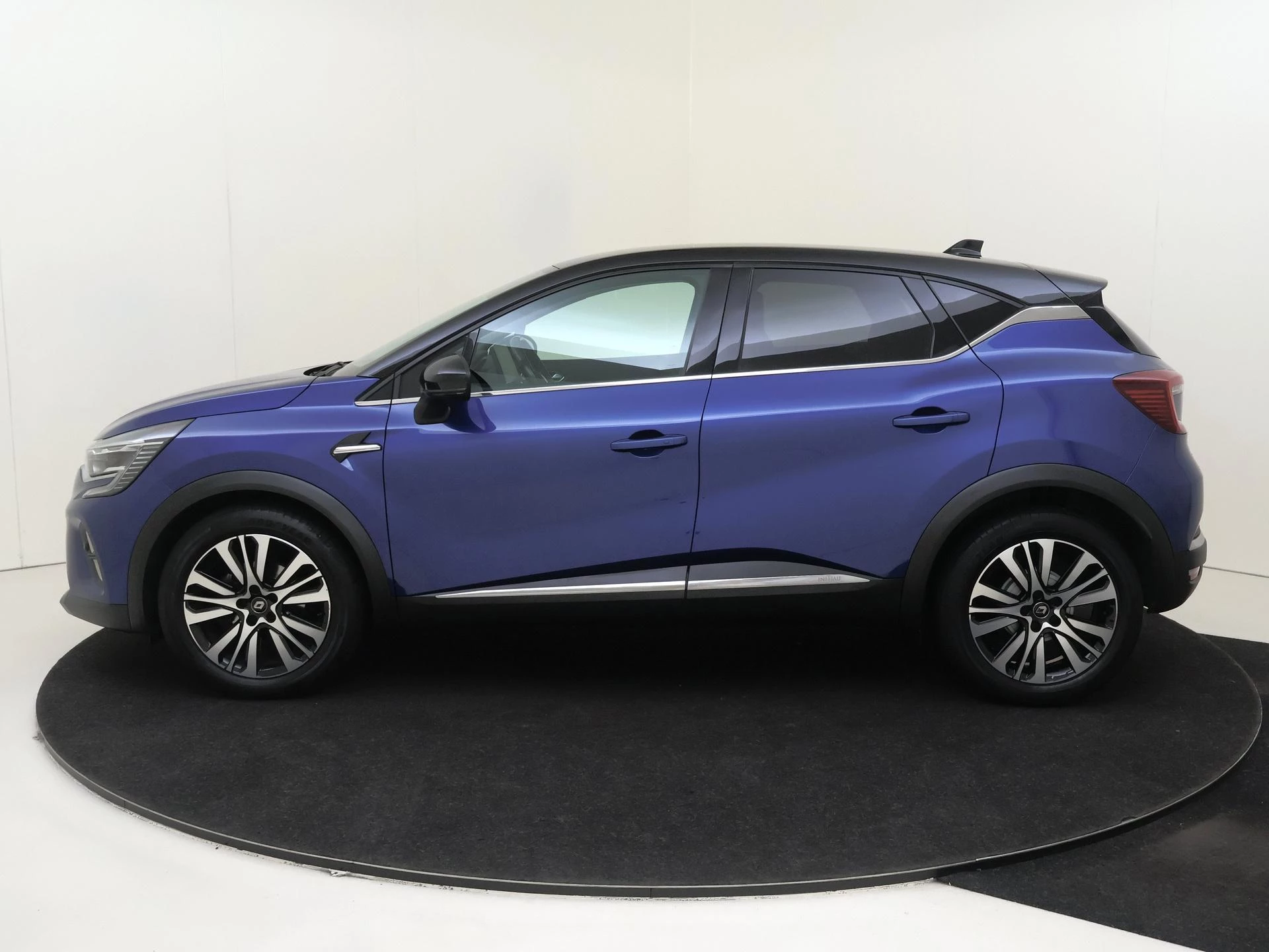 Renault-Captur-image-7