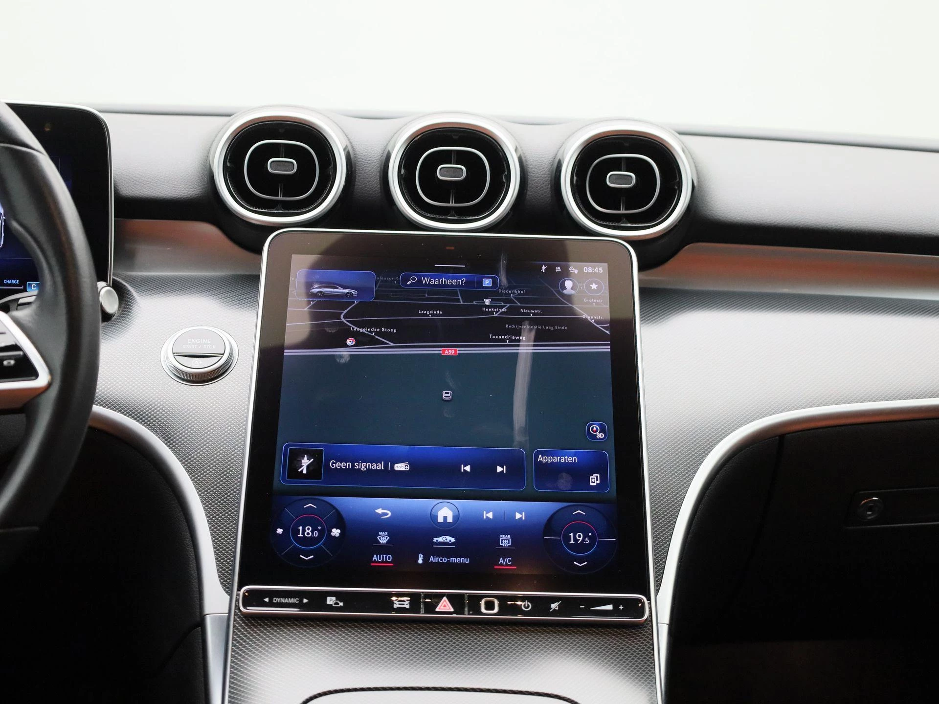 Mercedes-Benz-C-Klasse-image-8