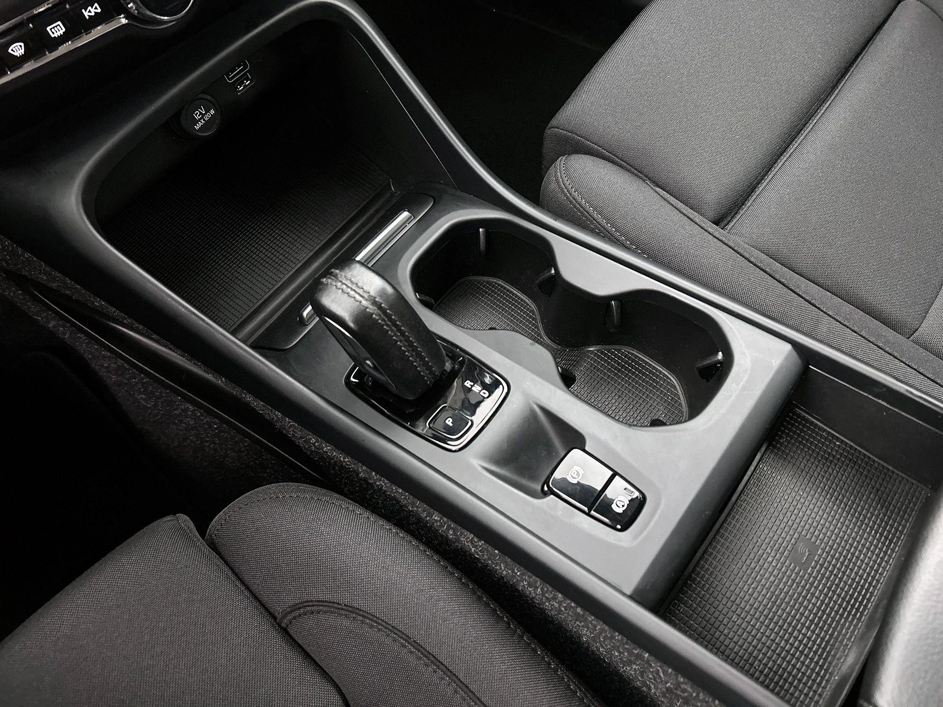Volvo-XC40-image-34
