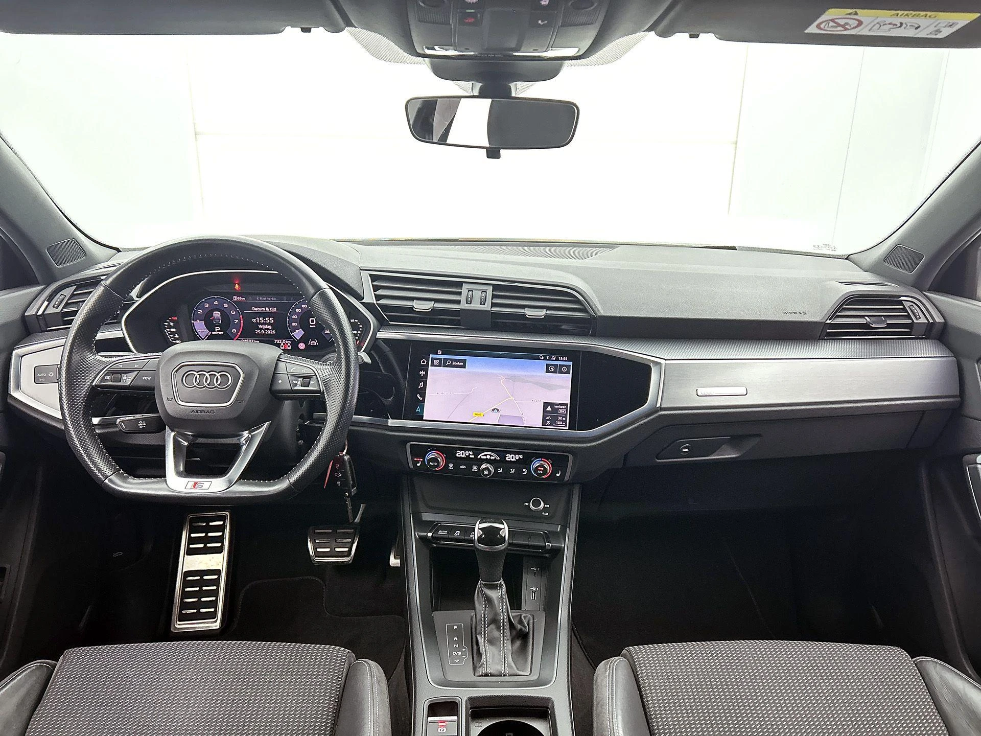 Audi-Q3-image-12