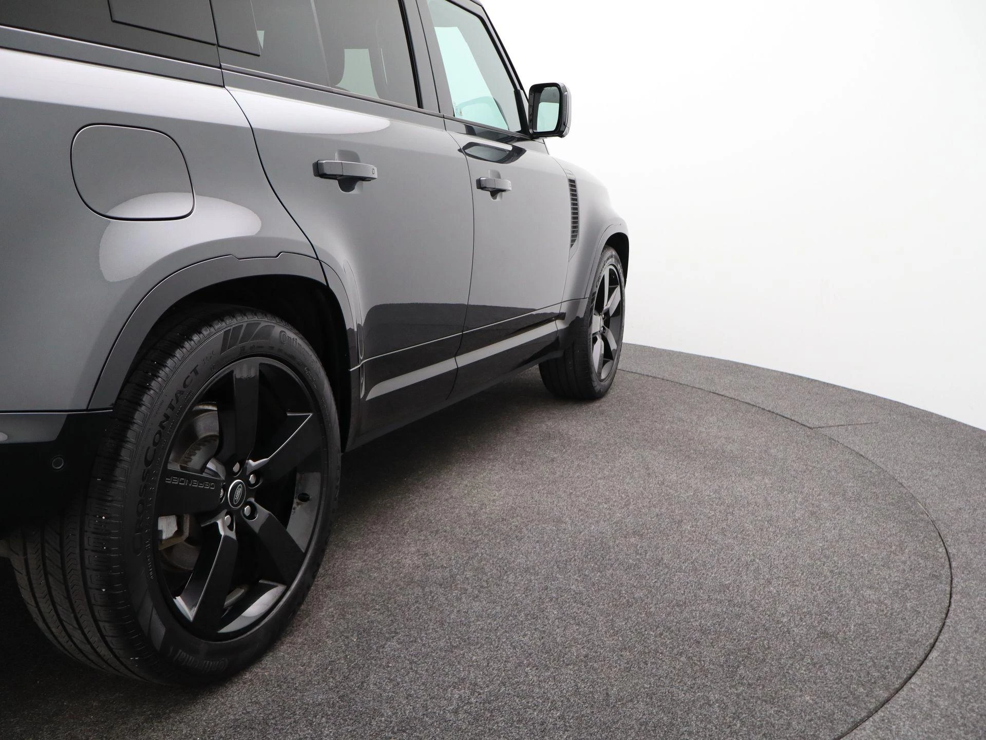 Land Rover Defender 110 2.0 P300e 110 X-Dynamic HSE