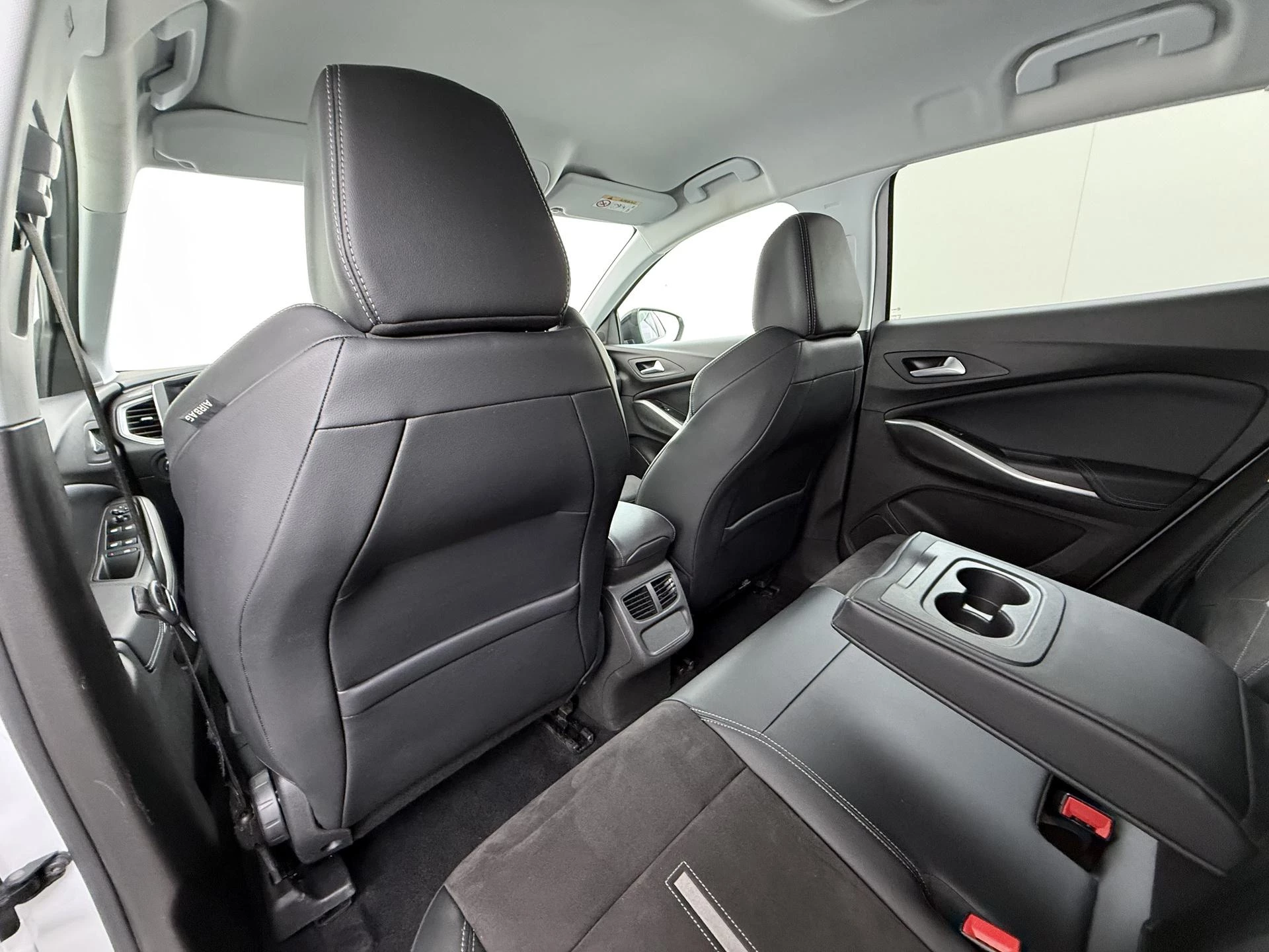 Opel-Grandland-image-15