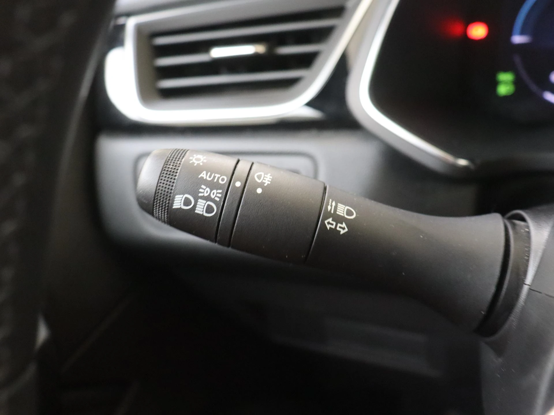 Renault-Captur-image-23