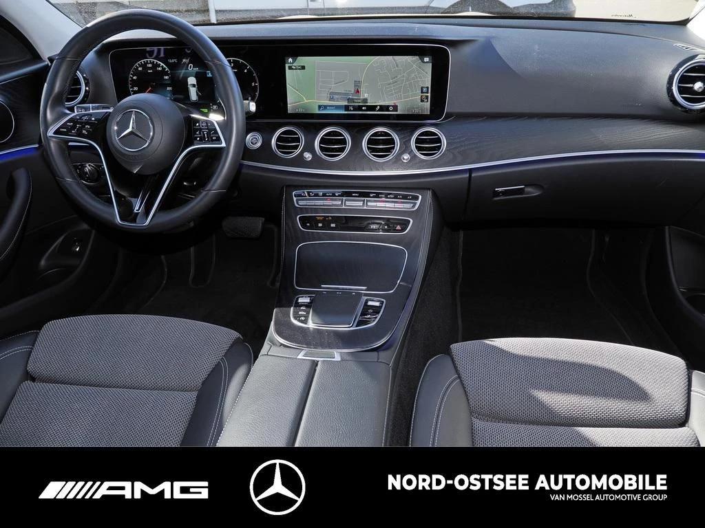 Mercedes-Benz E-Klasse 220 T d 4M AVANTGARDE DISTRO 360 AHK LED SHD AVANTGARDE