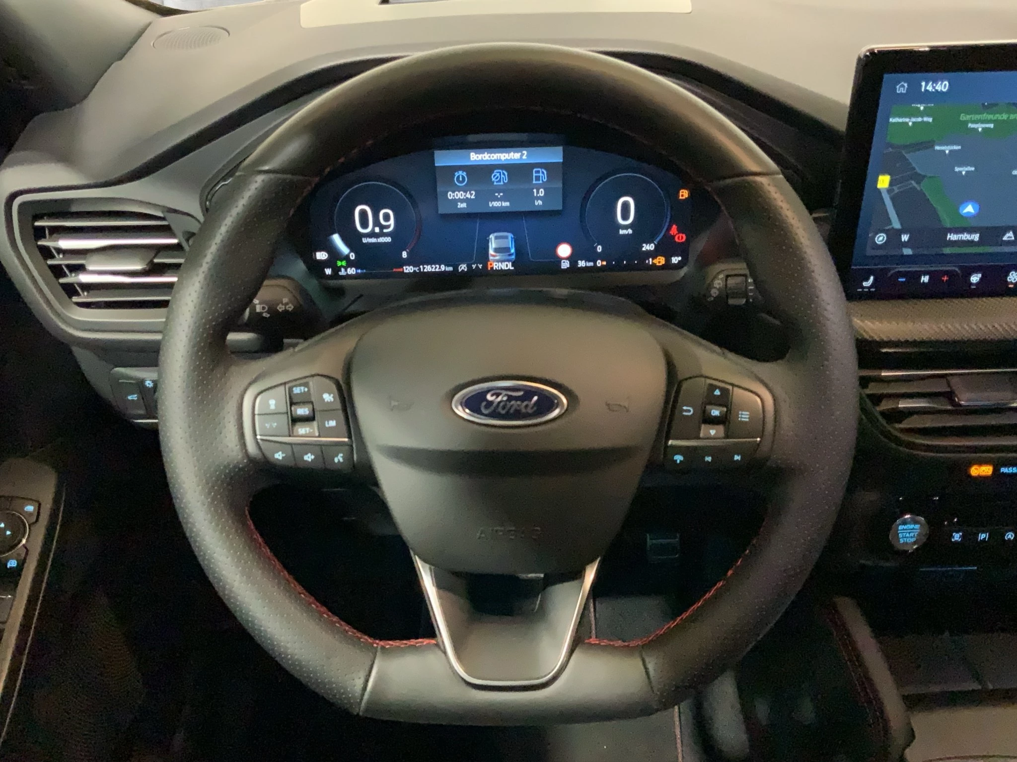 Ford Kuga ST-Line X Aut.*360GRAD*LED-MATRIX*NAVI*GRA*WINTER-PKT.