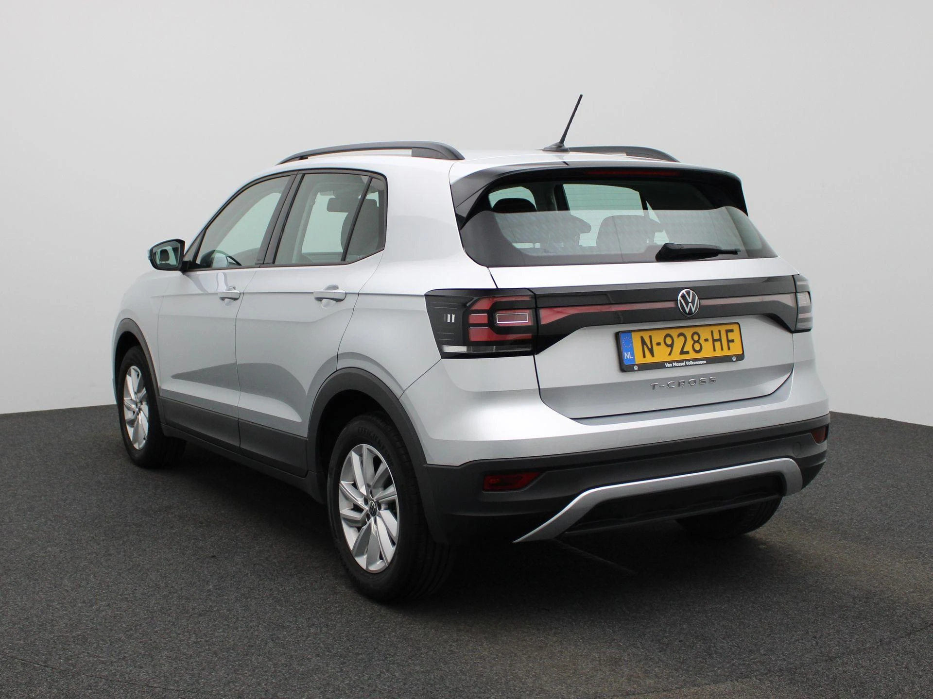 Volkswagen-T-Cross-image-1