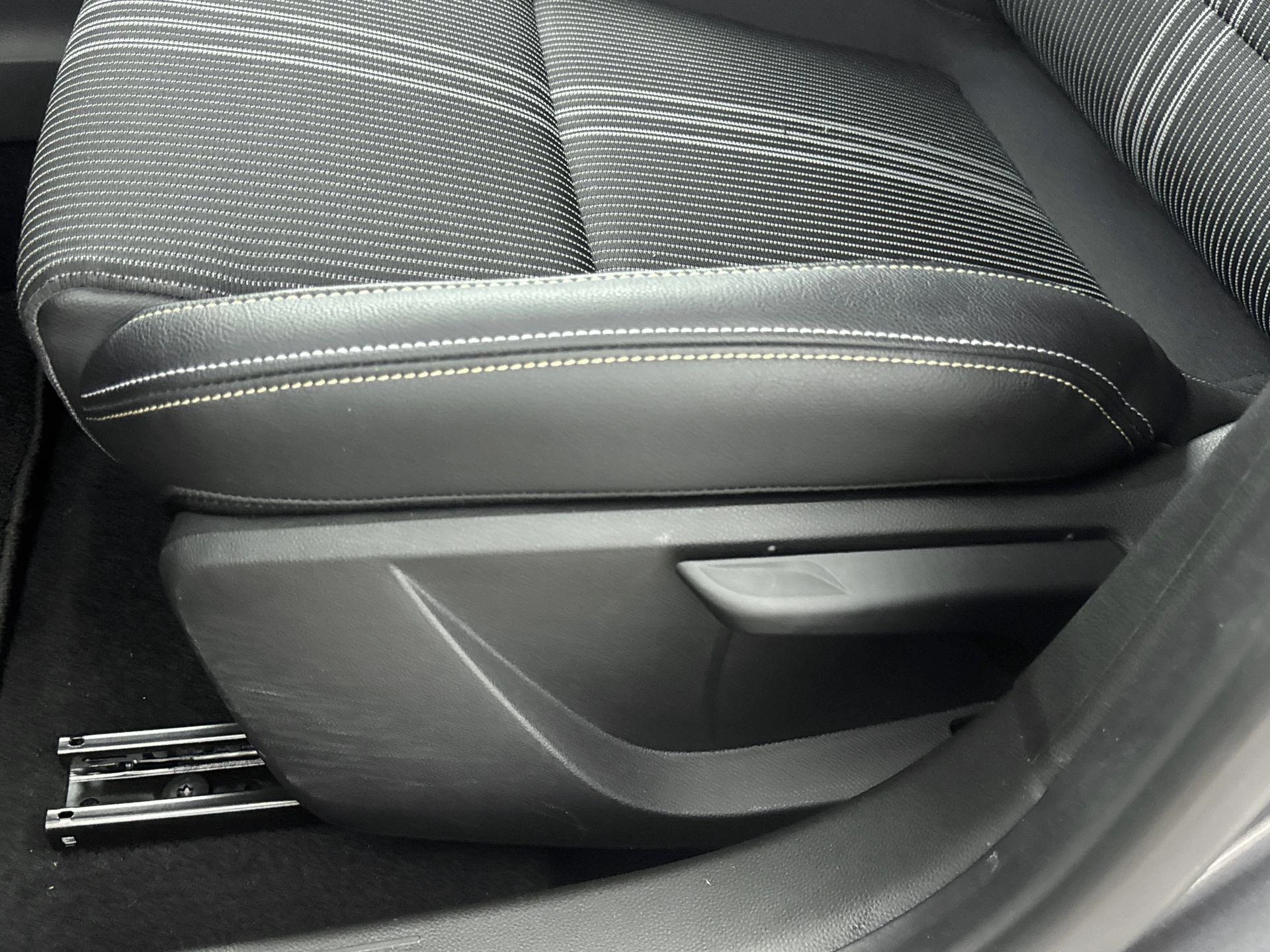 Renault-Clio-image-18
