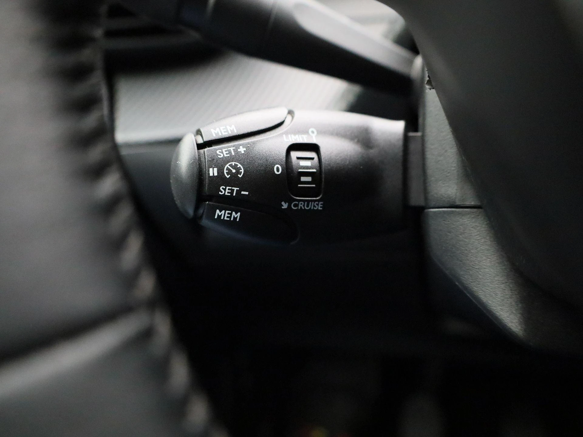 Peugeot 2008 1.5 BlueHDi 81kW S&S Active Pack