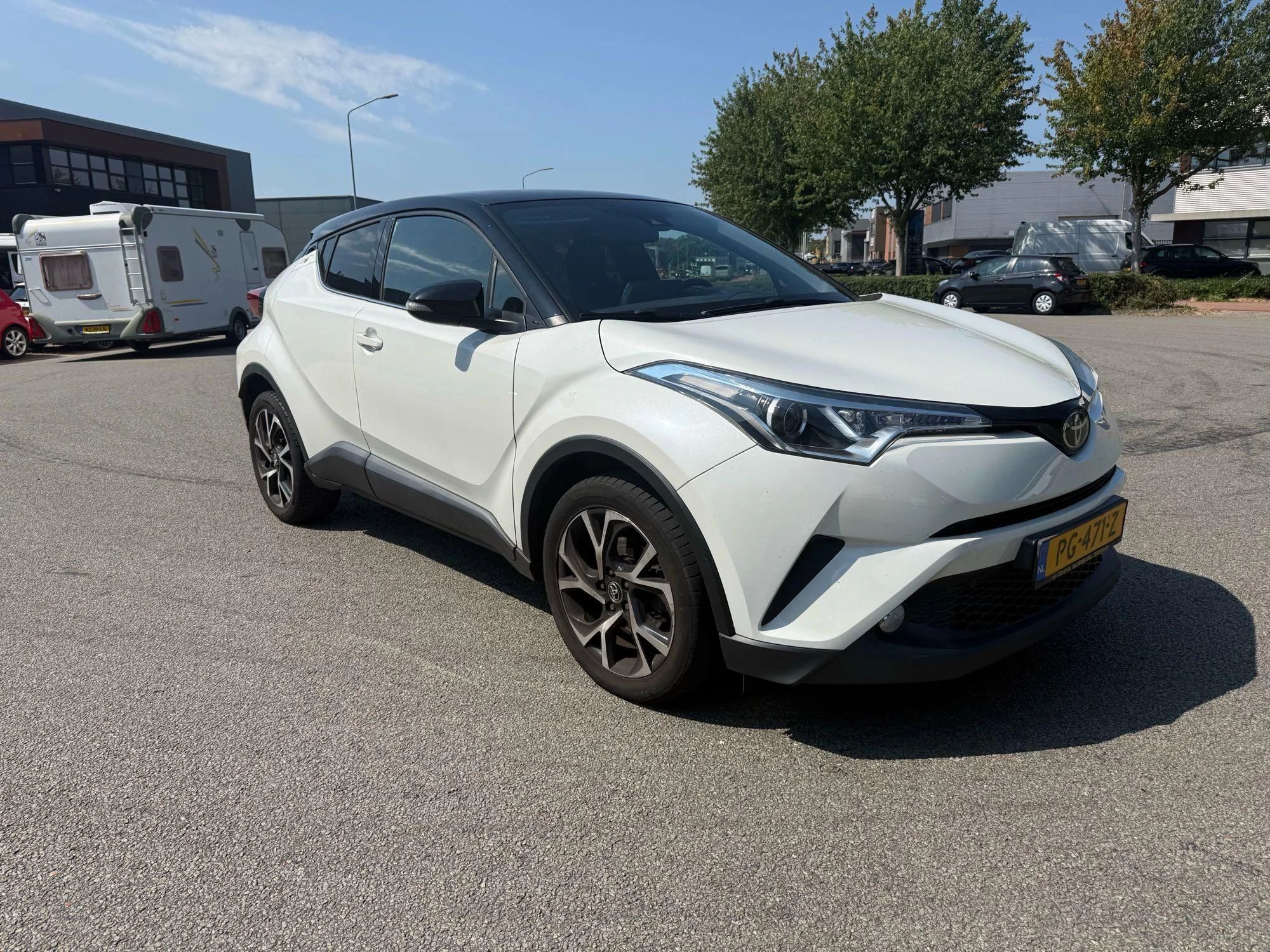 Toyota C-HR 1.2 Bi-Tone 116 PK
