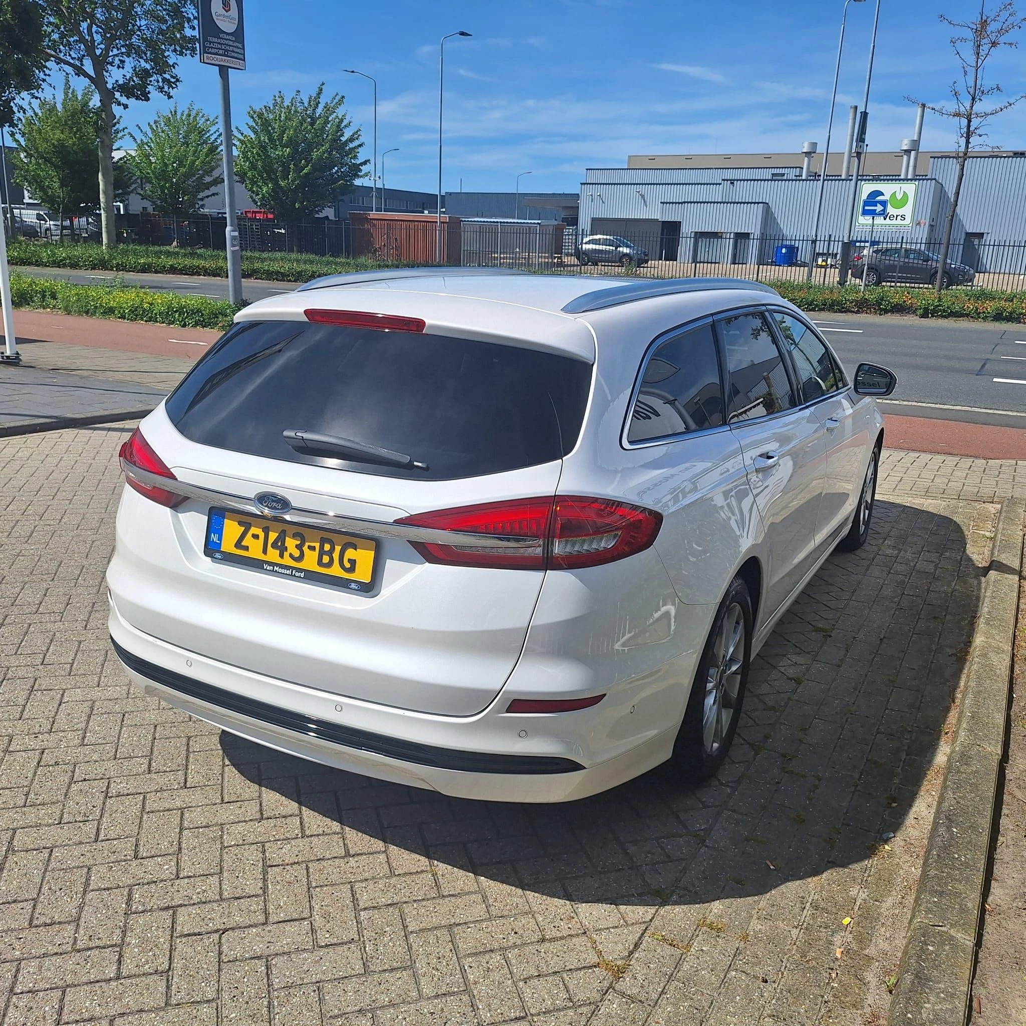 Ford Mondeo Wagon 2.0 IVCT HEV Titanium