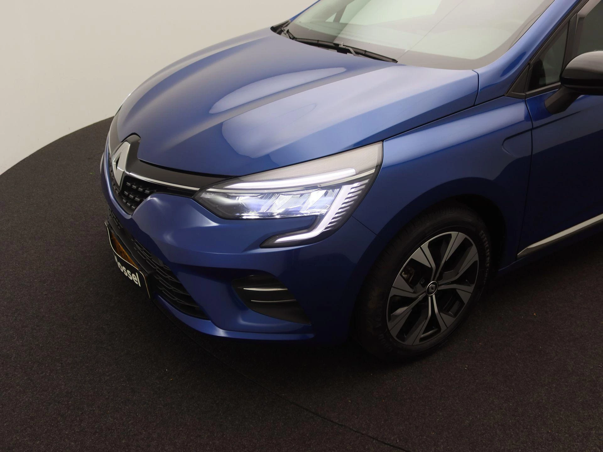 Renault-Clio-image-13