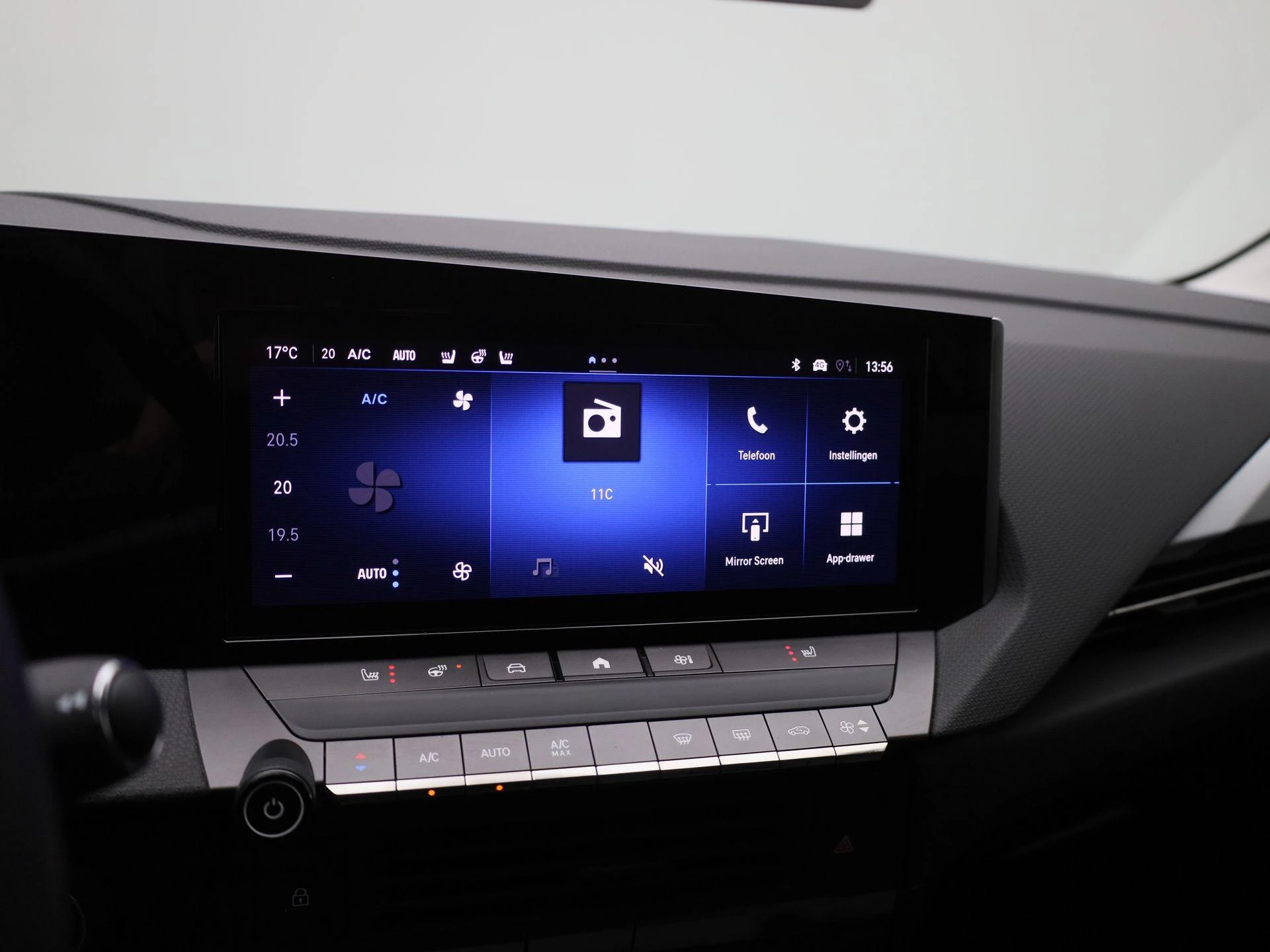 Opel-Astra-image-13