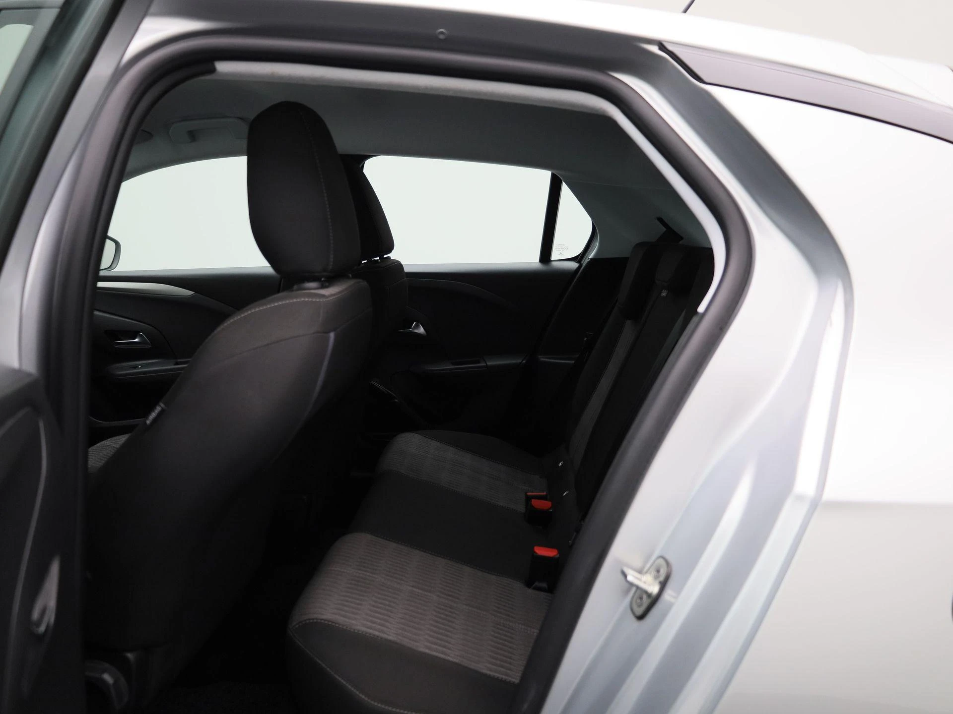 Opel-Corsa-image-11