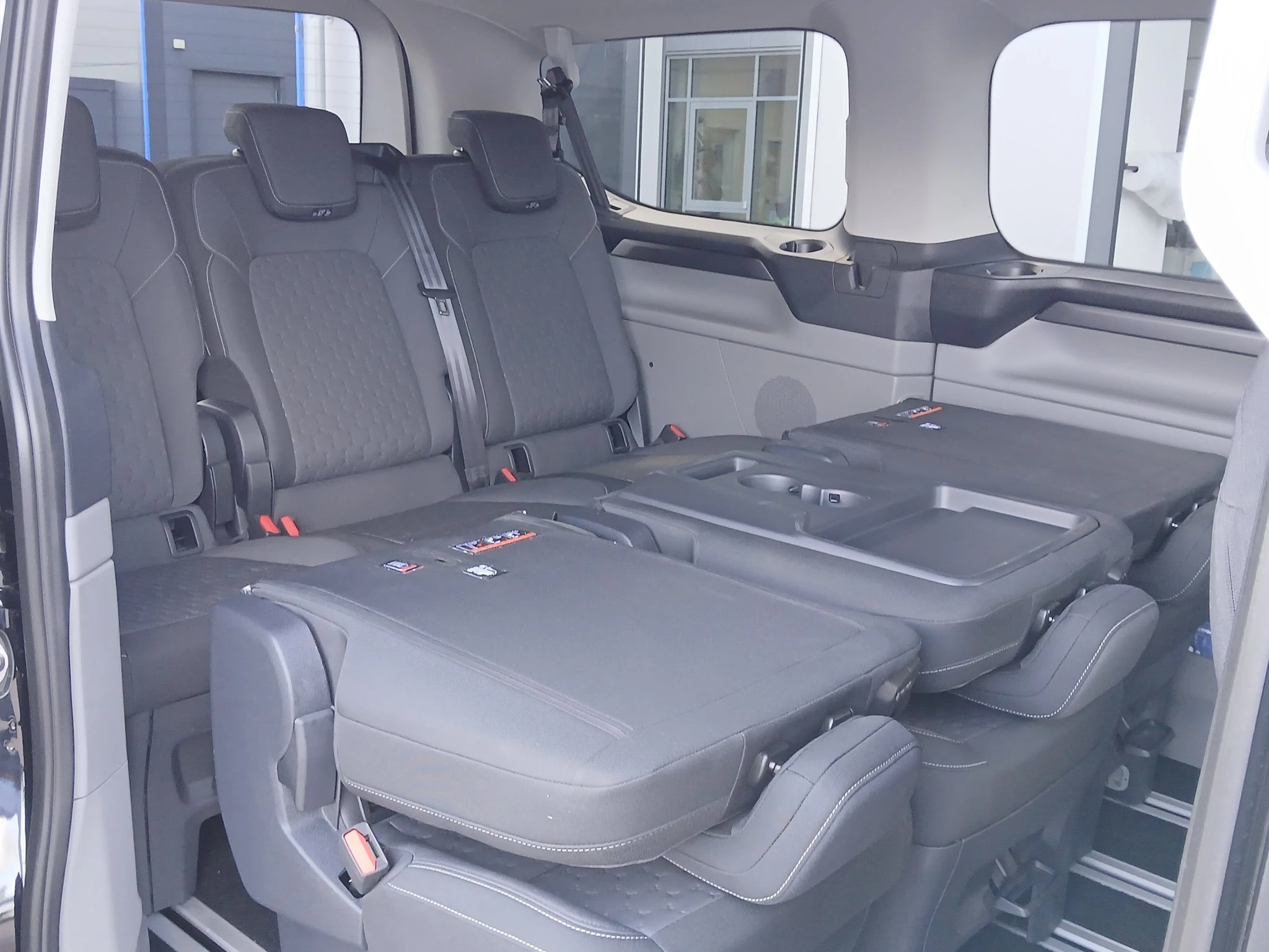 Ford-Tourneo Custom-image-27