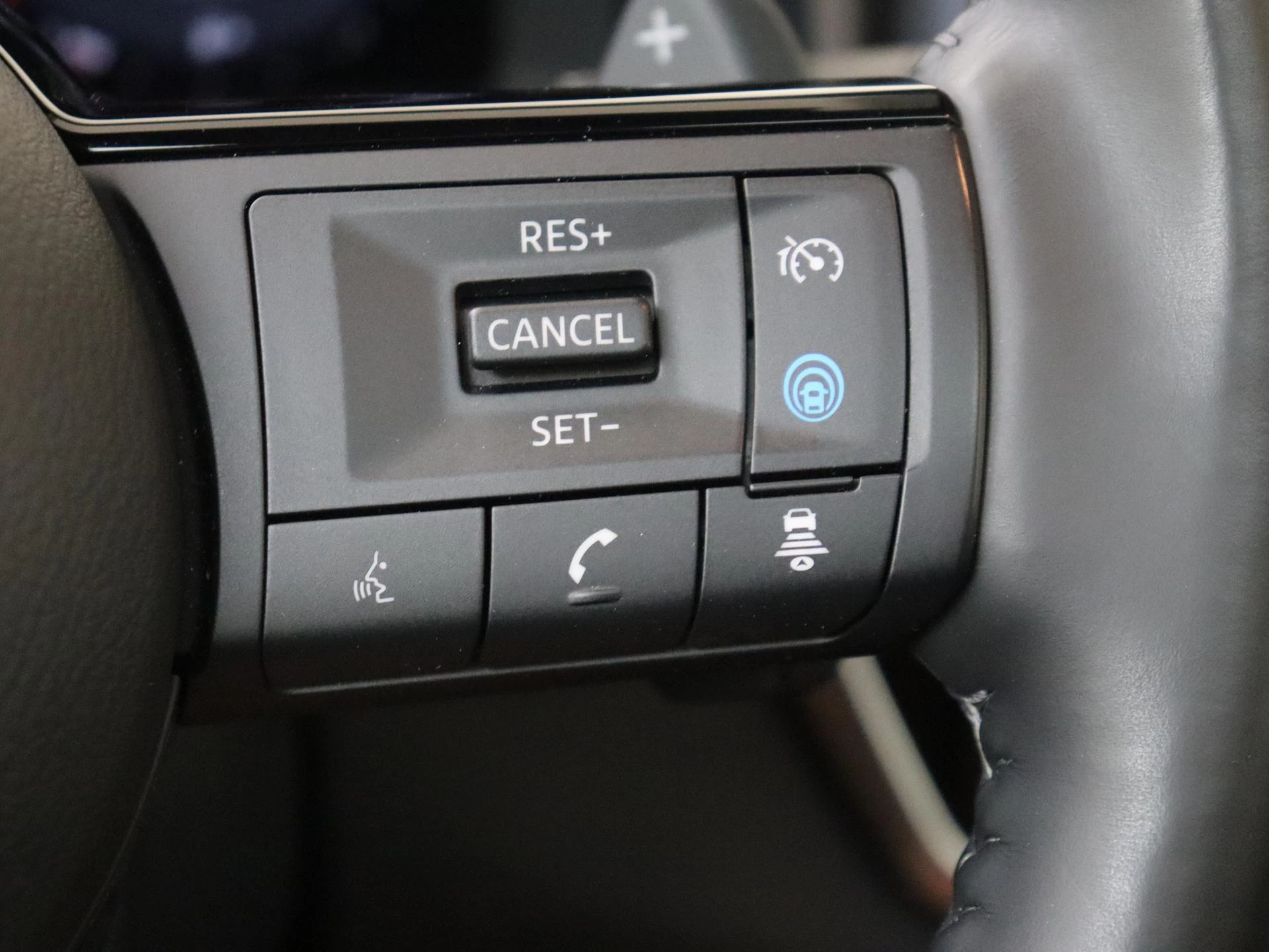 Nissan-QASHQAI-image-13