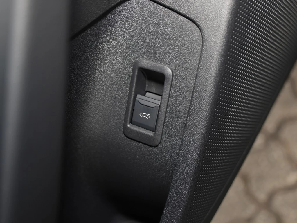 Audi-A6-image-8