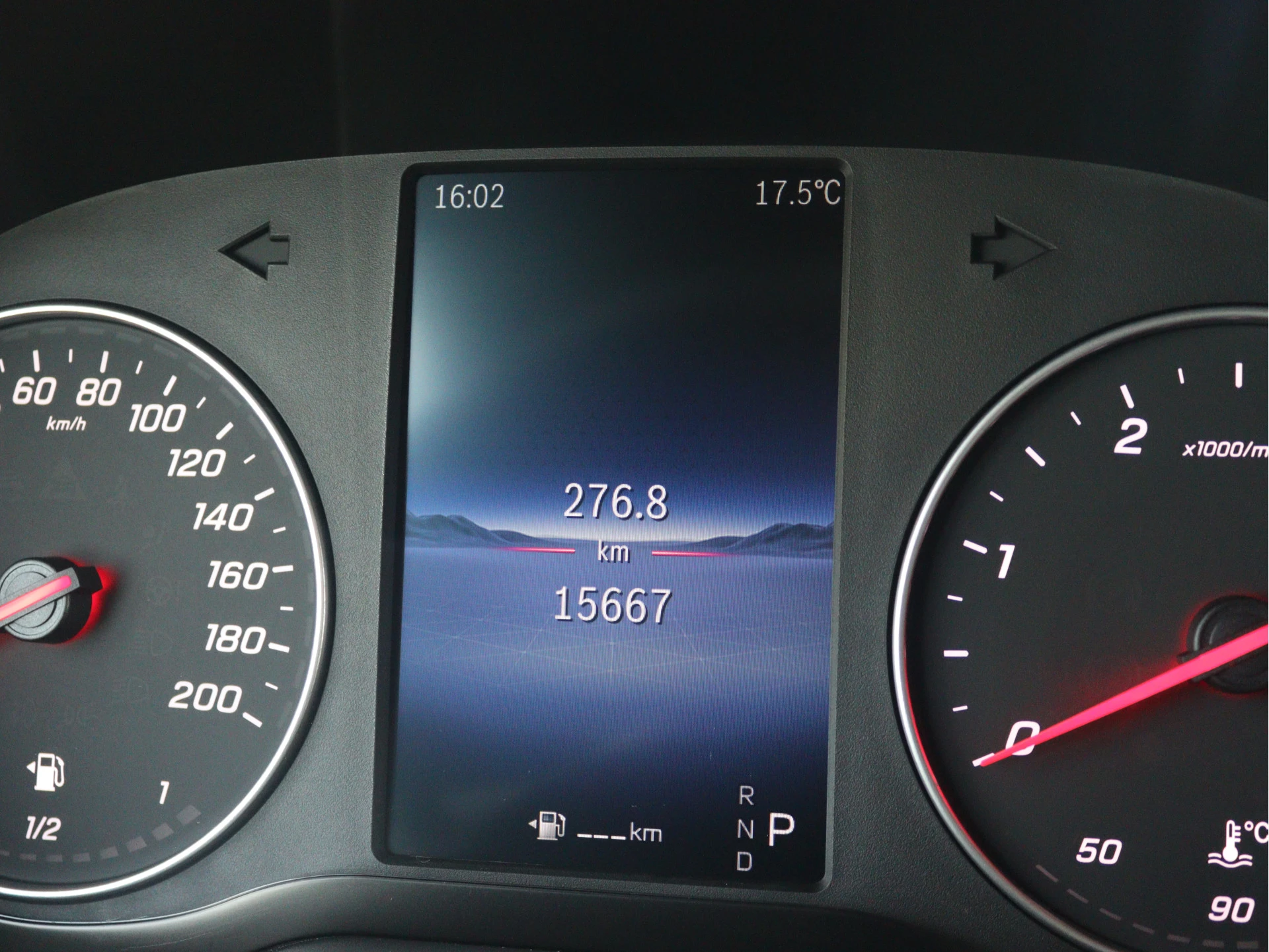 Mercedes-Benz-Sprinter-image-5