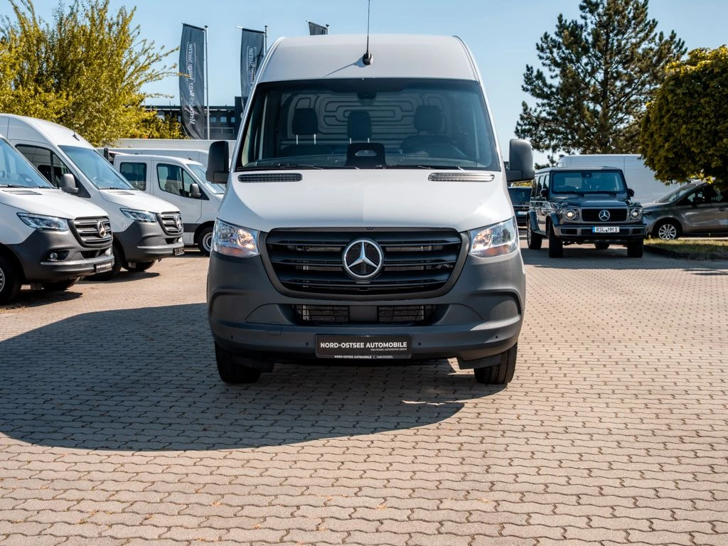 Mercedes-Benz-Sprinter 317-image-3