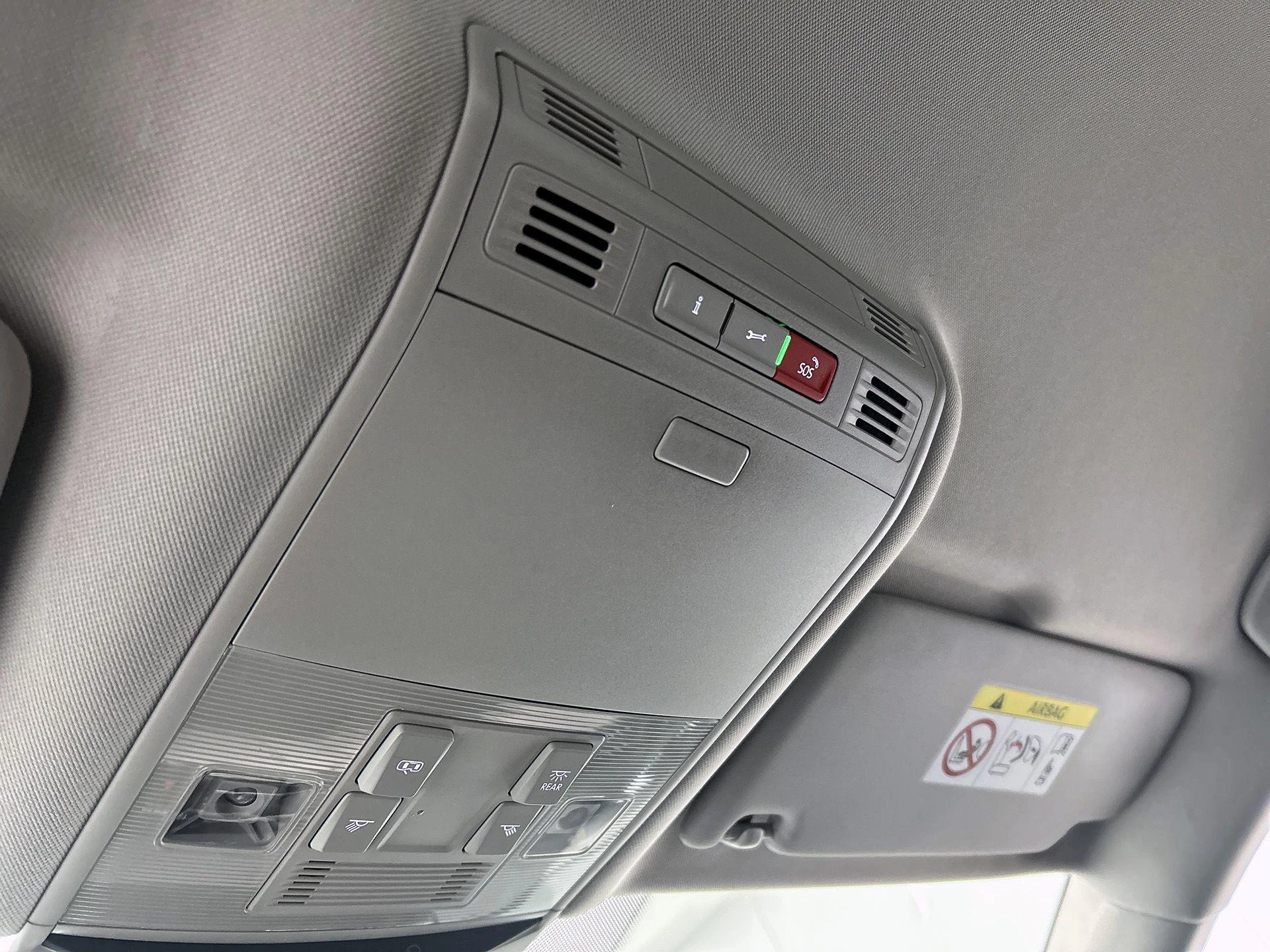 Volkswagen-Passat-image-9