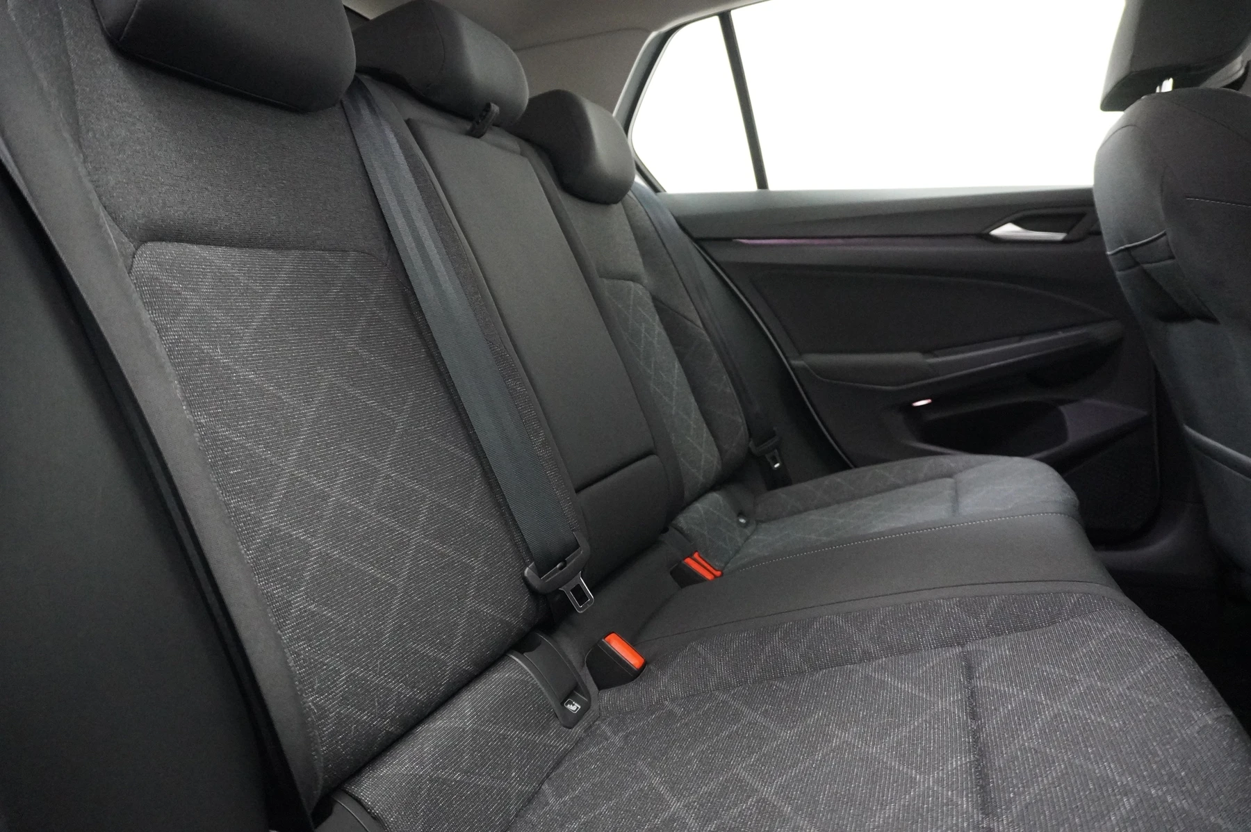 Volkswagen-Golf-image-11