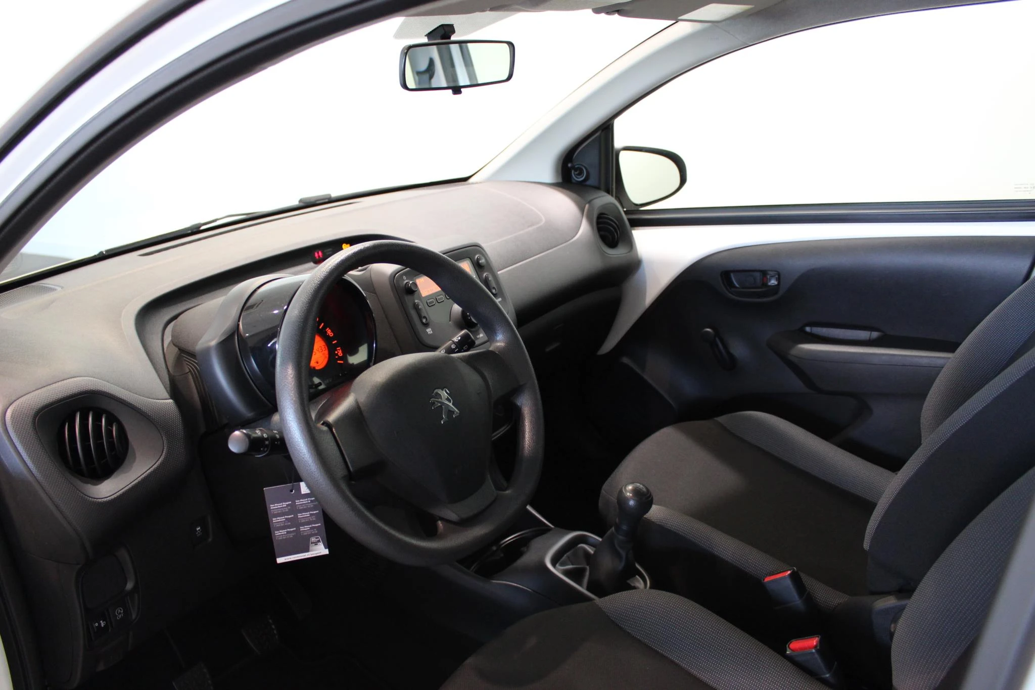 Peugeot-108-image-8