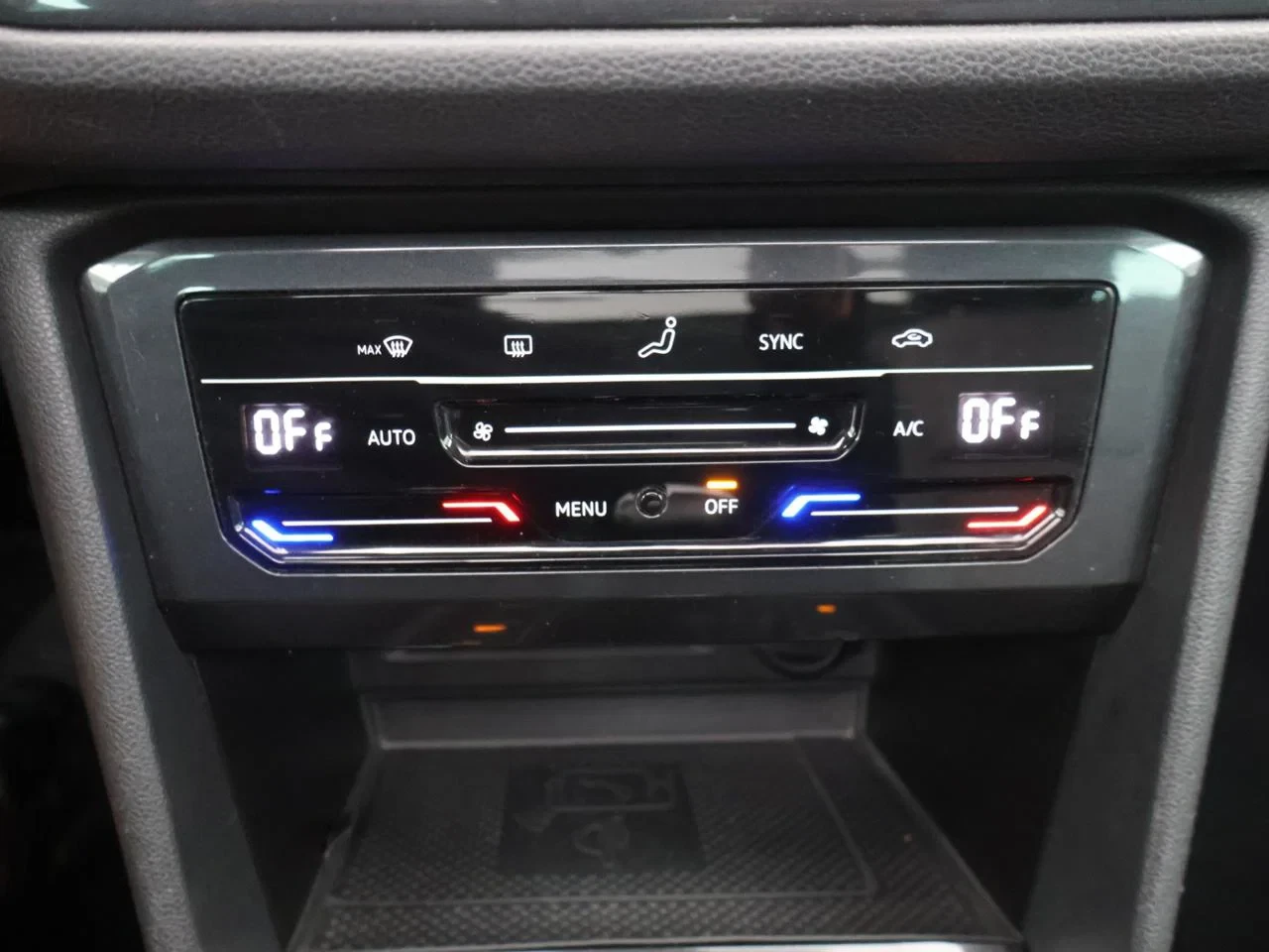 Volkswagen-Tiguan-image-18