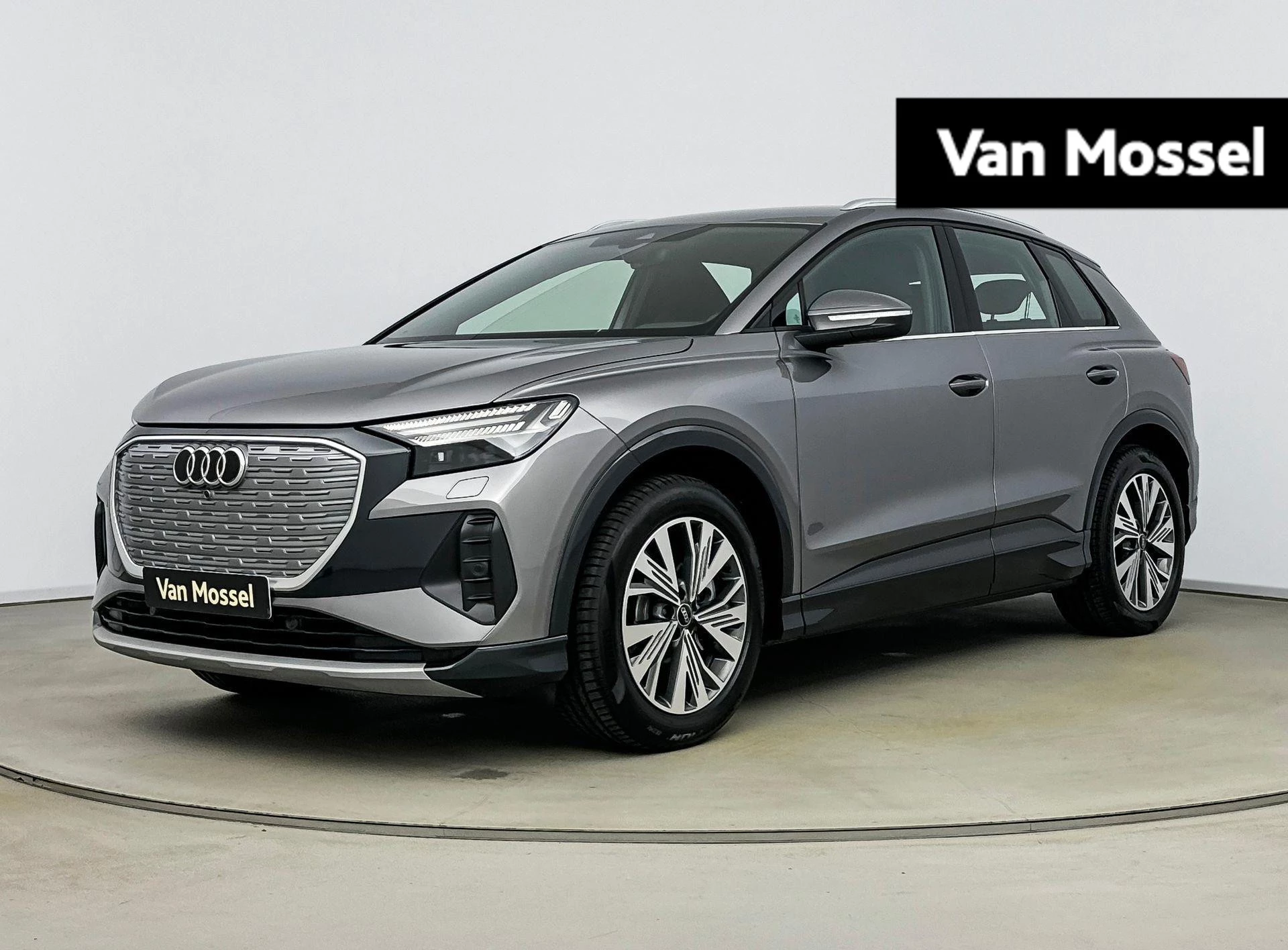 Audi-Q4 e-tron-image-0